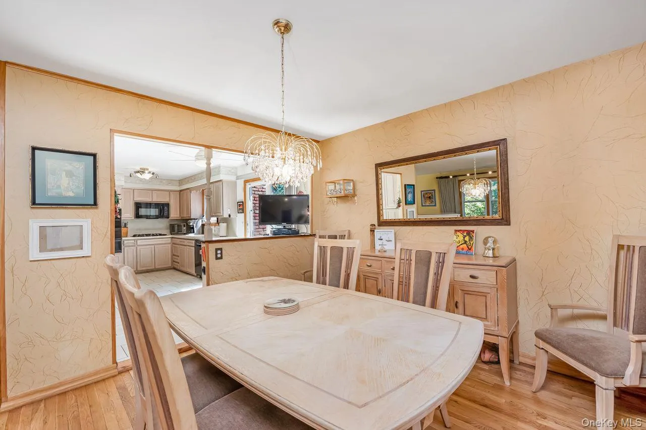16 Wendy Lane, Huntington, NY, 5 Bedrooms Bedrooms, 9 Rooms Rooms,3 BathroomsBathrooms,Residential,For Rent,Wendy,0,1048838 16 Wendy Lane, Huntington, NY, 5 Bedrooms Bedrooms, 9 Rooms Rooms,3 BathroomsBathrooms,Residential,For Rent,Wendy,0,1048838