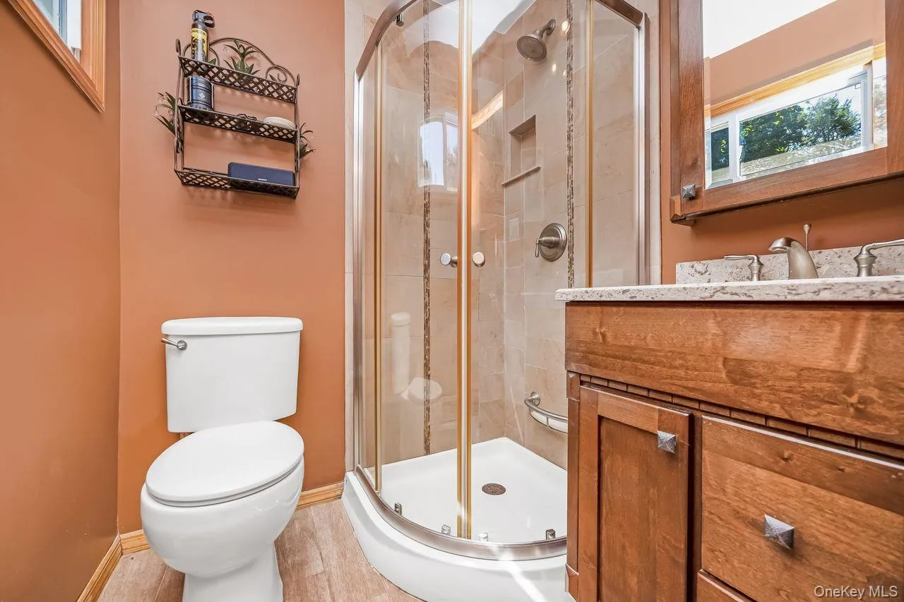 Primary Bathroom ensuite Primary Bathroom ensuite