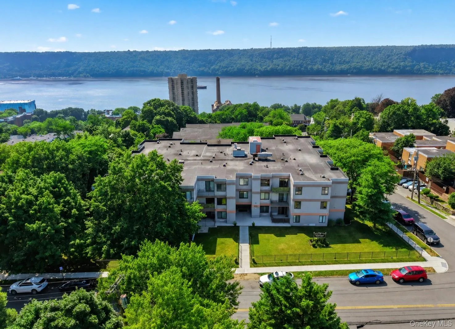 421 Broadway, Yonkers, NY, 3 Bedrooms Bedrooms, 7 Rooms Rooms,2 BathroomsBathrooms,Residential,For Rent,Broadway,0,1048844 421 Broadway, Yonkers, NY, 3 Bedrooms Bedrooms, 7 Rooms Rooms,2 BathroomsBathrooms,Residential,For Rent,Broadway,0,1048844