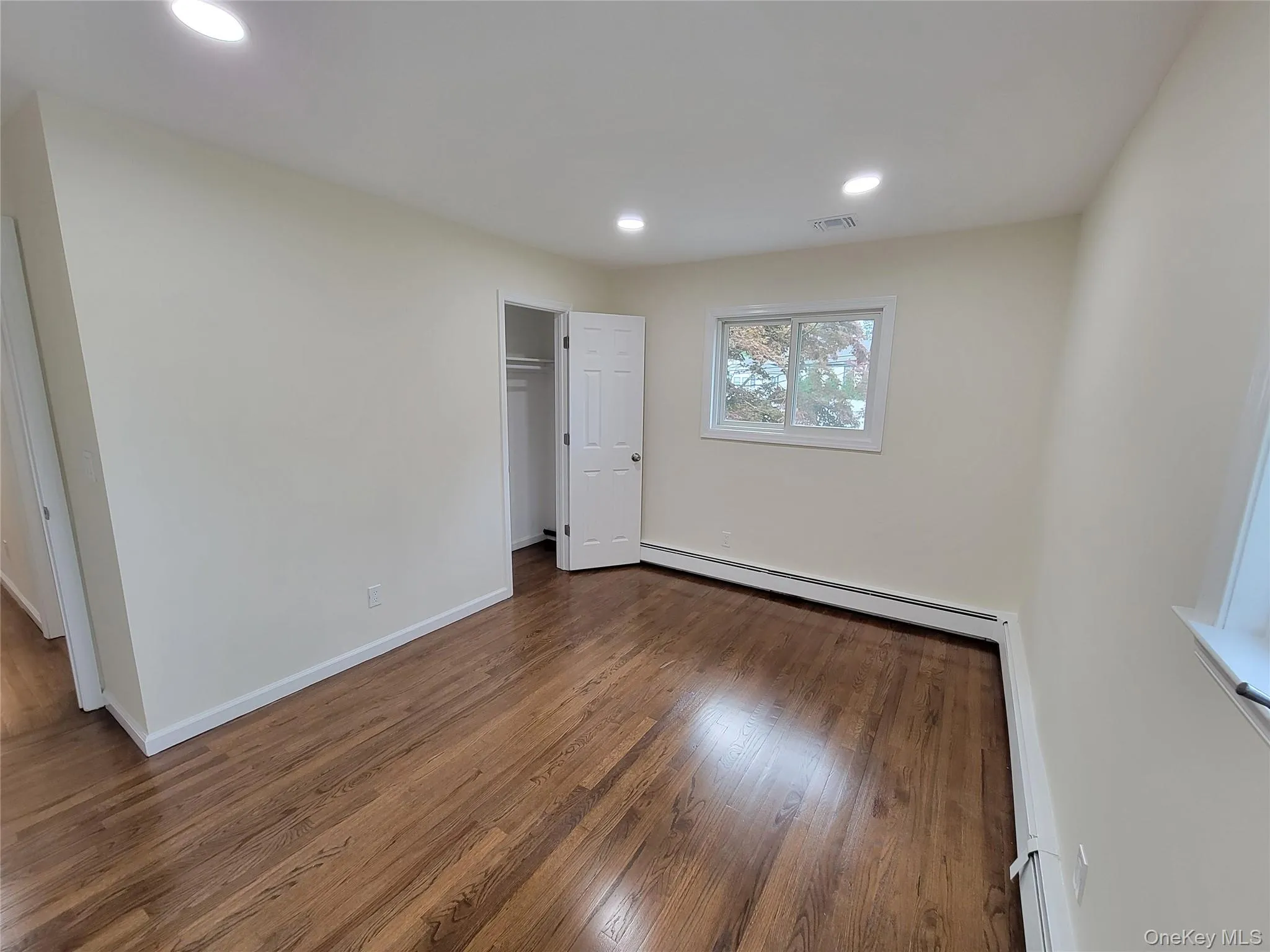 22 Brian Drive, Islip, NY, 5 Bedrooms Bedrooms, 10 Rooms Rooms,2 BathroomsBathrooms,Residential,For Rent,Brian,0,1048847 22 Brian Drive, Islip, NY, 5 Bedrooms Bedrooms, 10 Rooms Rooms,2 BathroomsBathrooms,Residential,For Rent,Brian,0,1048847