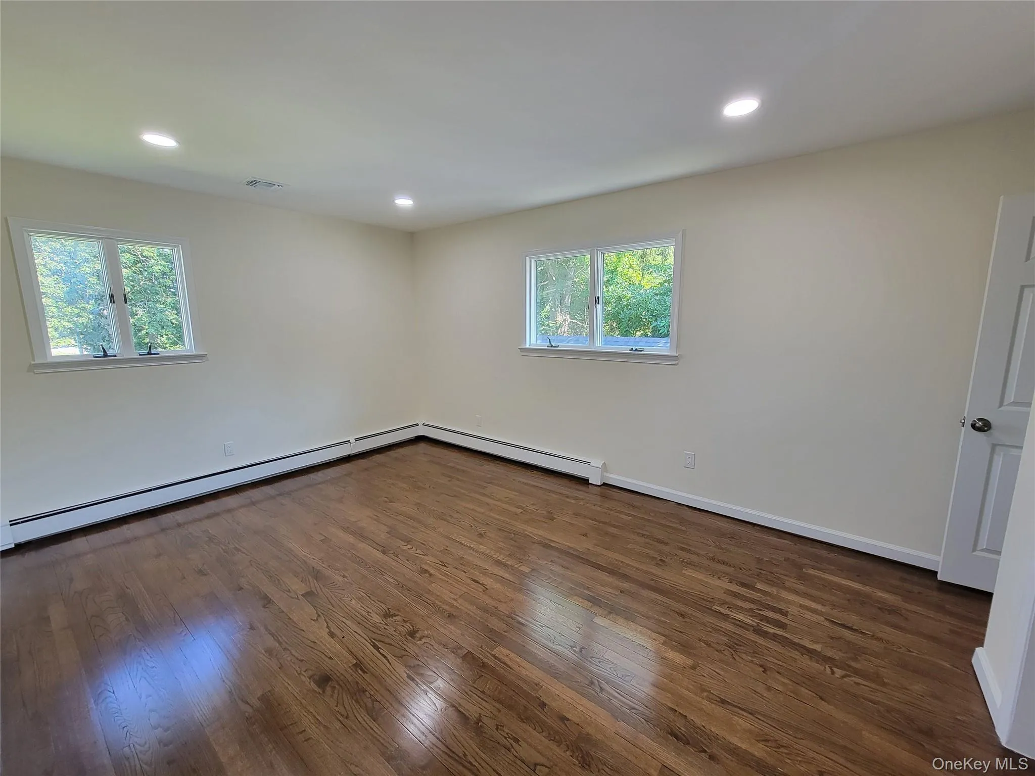 22 Brian Drive, Islip, NY, 5 Bedrooms Bedrooms, 10 Rooms Rooms,2 BathroomsBathrooms,Residential,For Rent,Brian,0,1048847 22 Brian Drive, Islip, NY, 5 Bedrooms Bedrooms, 10 Rooms Rooms,2 BathroomsBathrooms,Residential,For Rent,Brian,0,1048847
