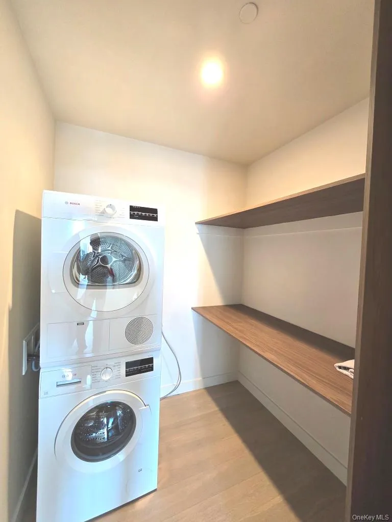 131-01 40th Road, New York, NY, 3 Bedrooms Bedrooms, 8 Rooms Rooms,3 BathroomsBathrooms,Residential Lease,For Rent,40th,0,1048852 131-01 40th Road, New York, NY, 3 Bedrooms Bedrooms, 8 Rooms Rooms,3 BathroomsBathrooms,Residential Lease,For Rent,40th,0,1048852