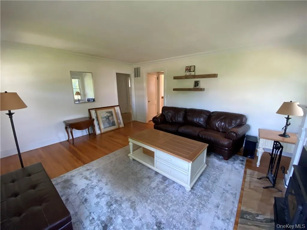 17 Harriman Avenue, Ramapo, NY, 2 Bedrooms Bedrooms, 6 Rooms Rooms,1 BathroomBathrooms,Residential Lease,For Rent,Harriman,0,1048855 17 Harriman Avenue, Ramapo, NY, 2 Bedrooms Bedrooms, 6 Rooms Rooms,1 BathroomBathrooms,Residential Lease,For Rent,Harriman,0,1048855