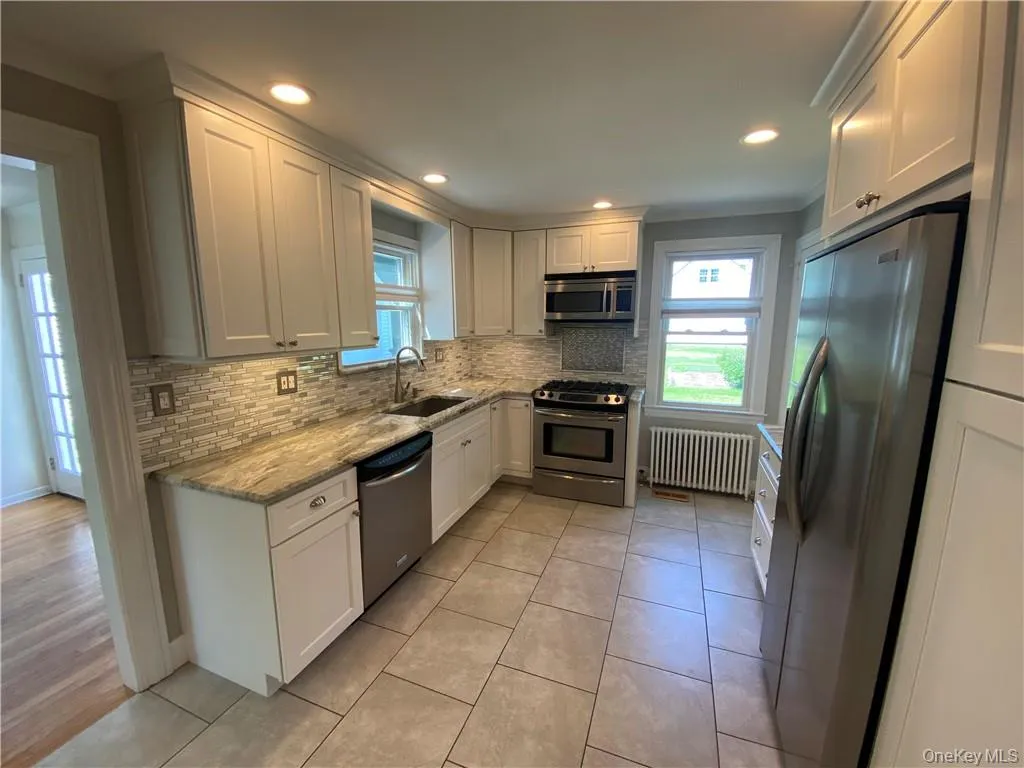 17 Harriman Avenue, Ramapo, NY, 2 Bedrooms Bedrooms, 6 Rooms Rooms,1 BathroomBathrooms,Residential Lease,For Rent,Harriman,0,1048855 17 Harriman Avenue, Ramapo, NY, 2 Bedrooms Bedrooms, 6 Rooms Rooms,1 BathroomBathrooms,Residential Lease,For Rent,Harriman,0,1048855
