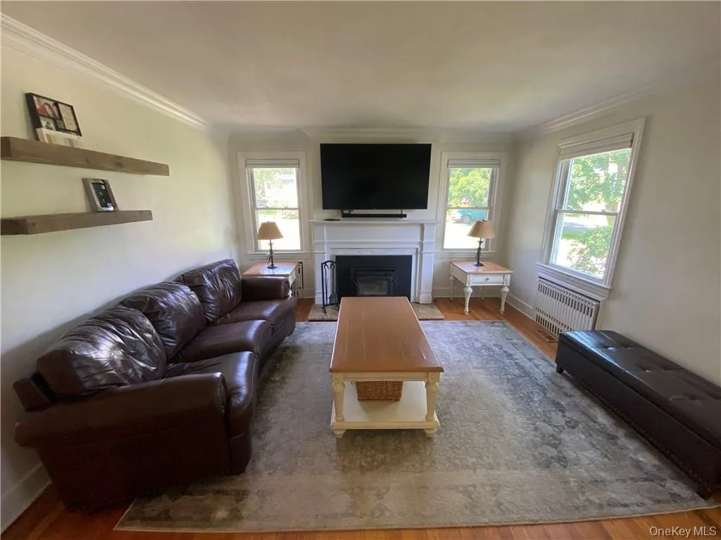 17 Harriman Avenue, Ramapo, NY, 2 Bedrooms Bedrooms, 6 Rooms Rooms,1 BathroomBathrooms,Residential Lease,For Rent,Harriman,0,1048855 17 Harriman Avenue, Ramapo, NY, 2 Bedrooms Bedrooms, 6 Rooms Rooms,1 BathroomBathrooms,Residential Lease,For Rent,Harriman,0,1048855