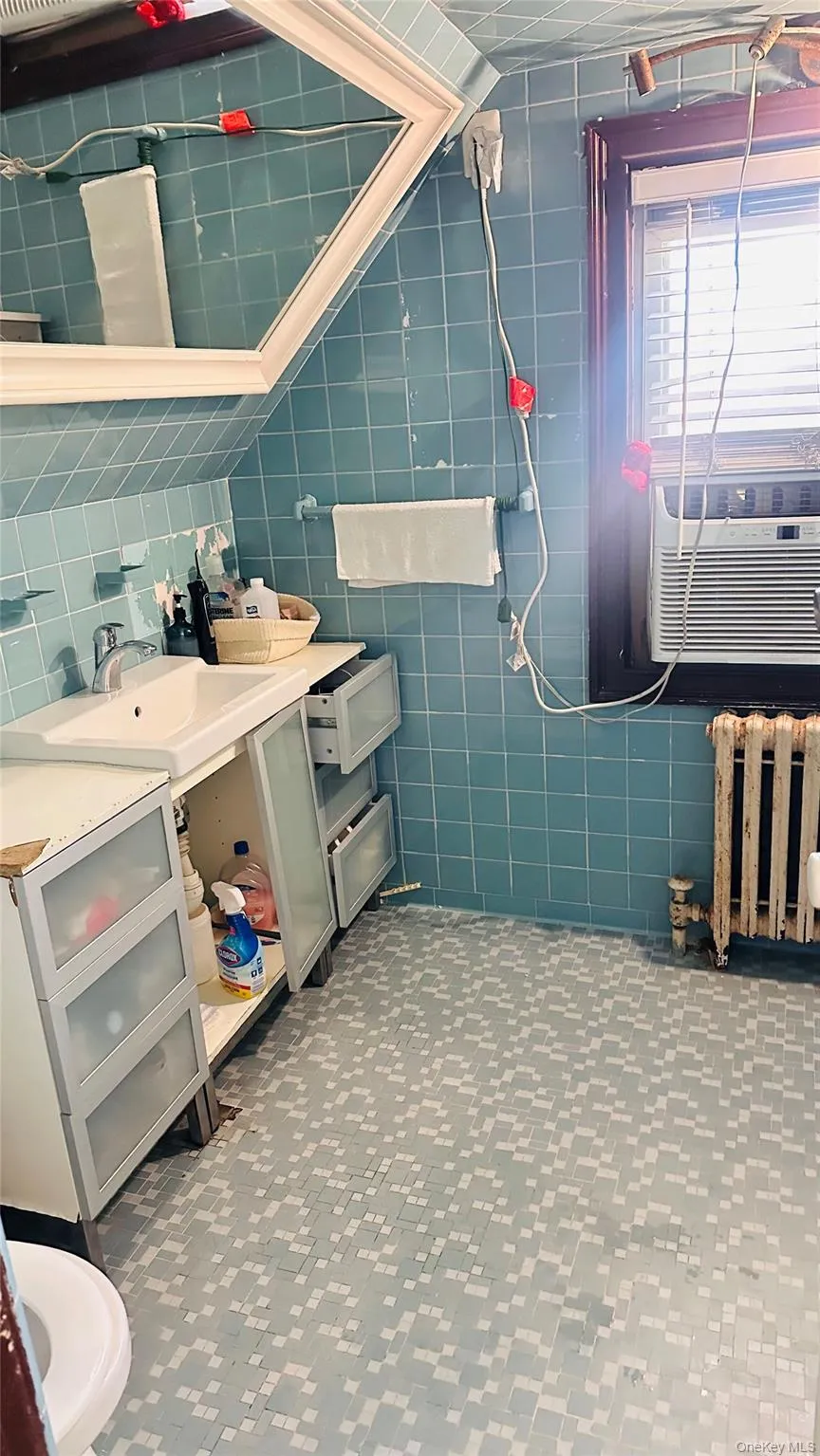 92-11 107th Street, New York, NY, 6 Bedrooms Bedrooms, 10 Rooms Rooms,4 BathroomsBathrooms,Residential,For Rent,107th,0,1048868 92-11 107th Street, New York, NY, 6 Bedrooms Bedrooms, 10 Rooms Rooms,4 BathroomsBathrooms,Residential,For Rent,107th,0,1048868