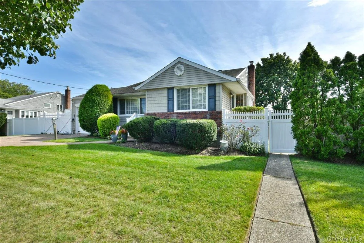 216 Linden Street, Oyster Bay, NY, 3 Bedrooms Bedrooms, 6 Rooms Rooms,2 BathroomsBathrooms,Residential,For Rent,Linden,0,1048870 216 Linden Street, Oyster Bay, NY, 3 Bedrooms Bedrooms, 6 Rooms Rooms,2 BathroomsBathrooms,Residential,For Rent,Linden,0,1048870