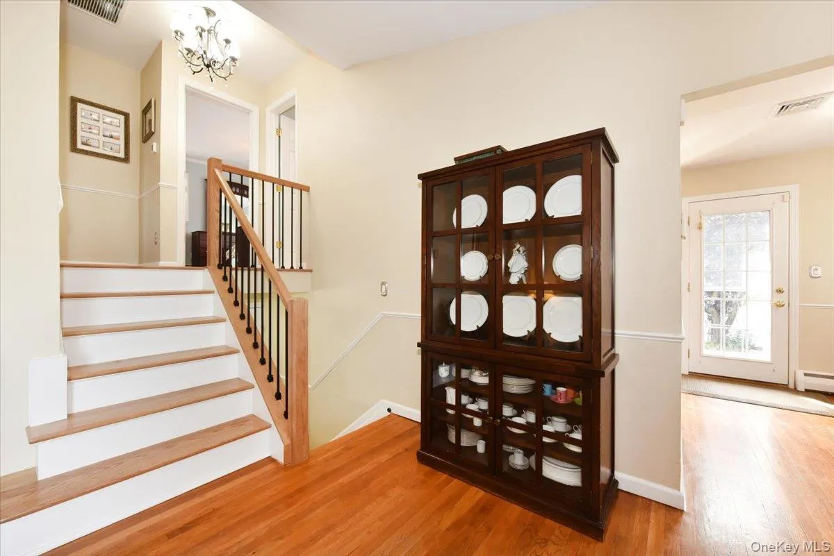 216 Linden Street, Oyster Bay, NY, 3 Bedrooms Bedrooms, 6 Rooms Rooms,2 BathroomsBathrooms,Residential,For Rent,Linden,0,1048870 216 Linden Street, Oyster Bay, NY, 3 Bedrooms Bedrooms, 6 Rooms Rooms,2 BathroomsBathrooms,Residential,For Rent,Linden,0,1048870