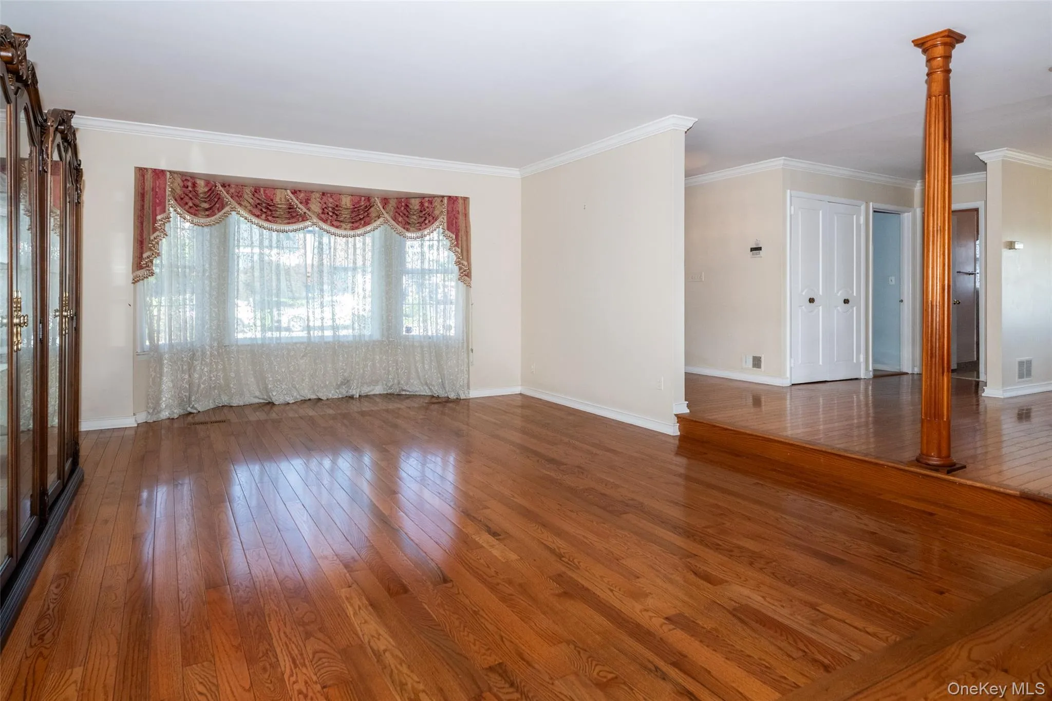 73 Kensington Oval, New Rochelle, NY, 5 Bedrooms Bedrooms, 12 Rooms Rooms,4 BathroomsBathrooms,Residential,For Rent,Kensington,0,1048871 73 Kensington Oval, New Rochelle, NY, 5 Bedrooms Bedrooms, 12 Rooms Rooms,4 BathroomsBathrooms,Residential,For Rent,Kensington,0,1048871