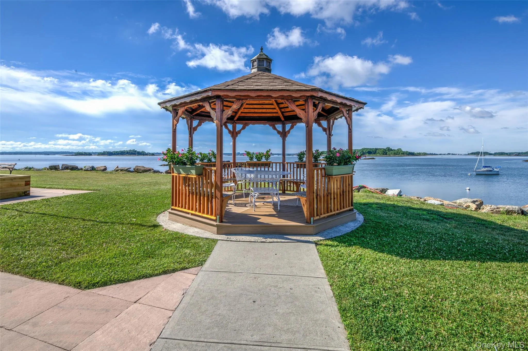73 Kensington Oval, New Rochelle, NY, 5 Bedrooms Bedrooms, 12 Rooms Rooms,4 BathroomsBathrooms,Residential,For Rent,Kensington,0,1048871 73 Kensington Oval, New Rochelle, NY, 5 Bedrooms Bedrooms, 12 Rooms Rooms,4 BathroomsBathrooms,Residential,For Rent,Kensington,0,1048871