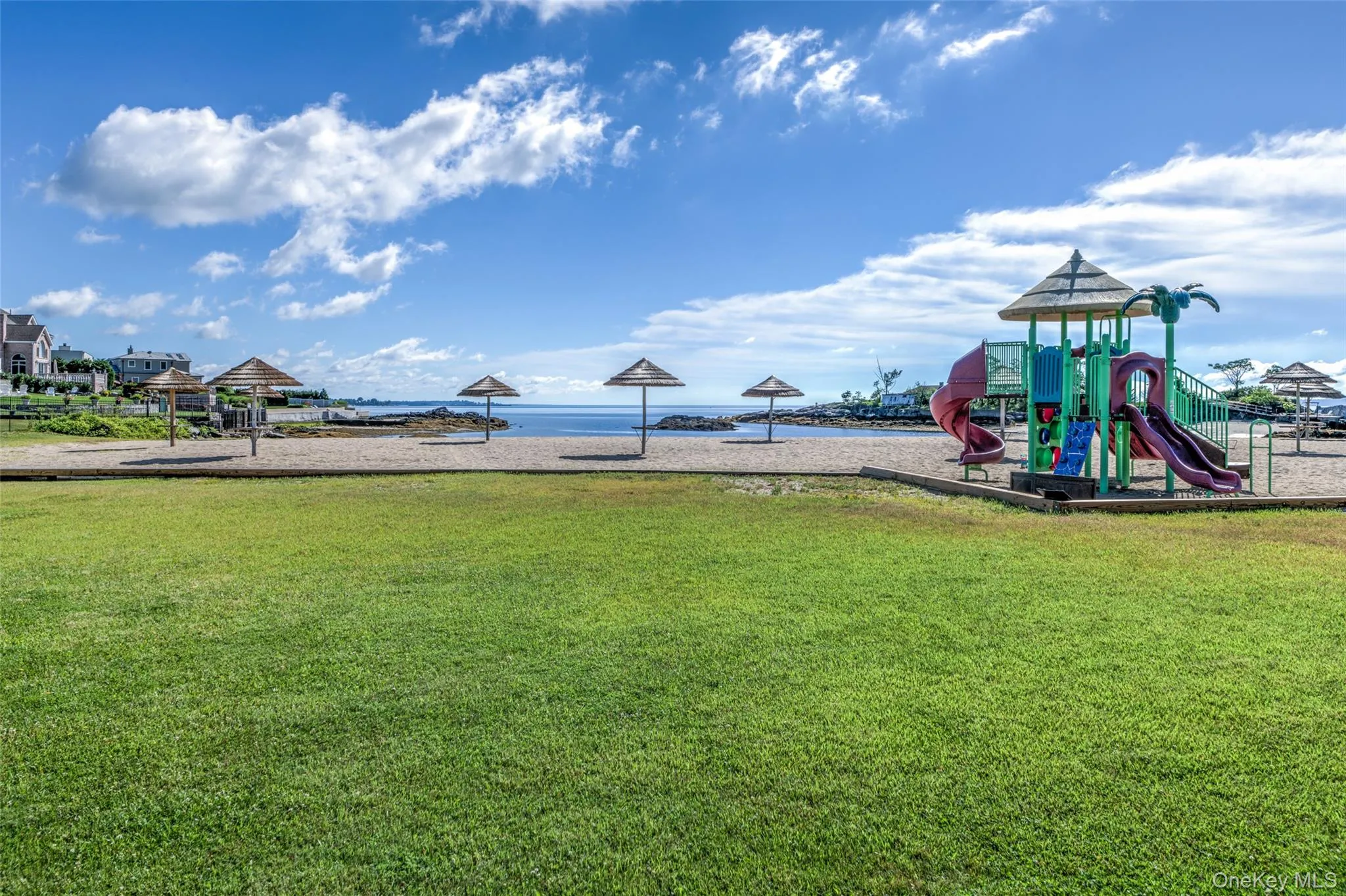73 Kensington Oval, New Rochelle, NY, 5 Bedrooms Bedrooms, 12 Rooms Rooms,4 BathroomsBathrooms,Residential,For Rent,Kensington,0,1048871 73 Kensington Oval, New Rochelle, NY, 5 Bedrooms Bedrooms, 12 Rooms Rooms,4 BathroomsBathrooms,Residential,For Rent,Kensington,0,1048871