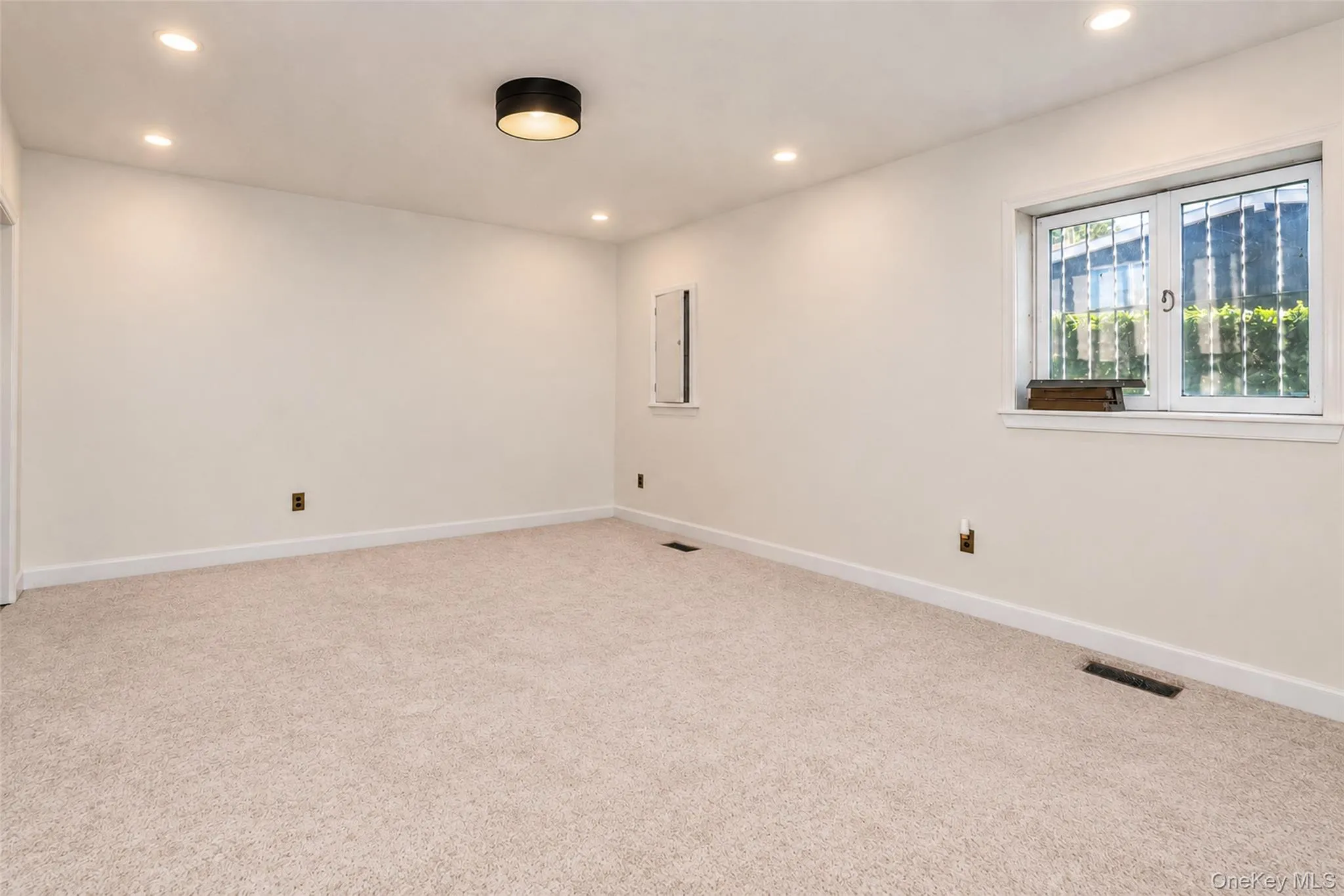 STAGED BEDROOM 5 STAGED BEDROOM 5