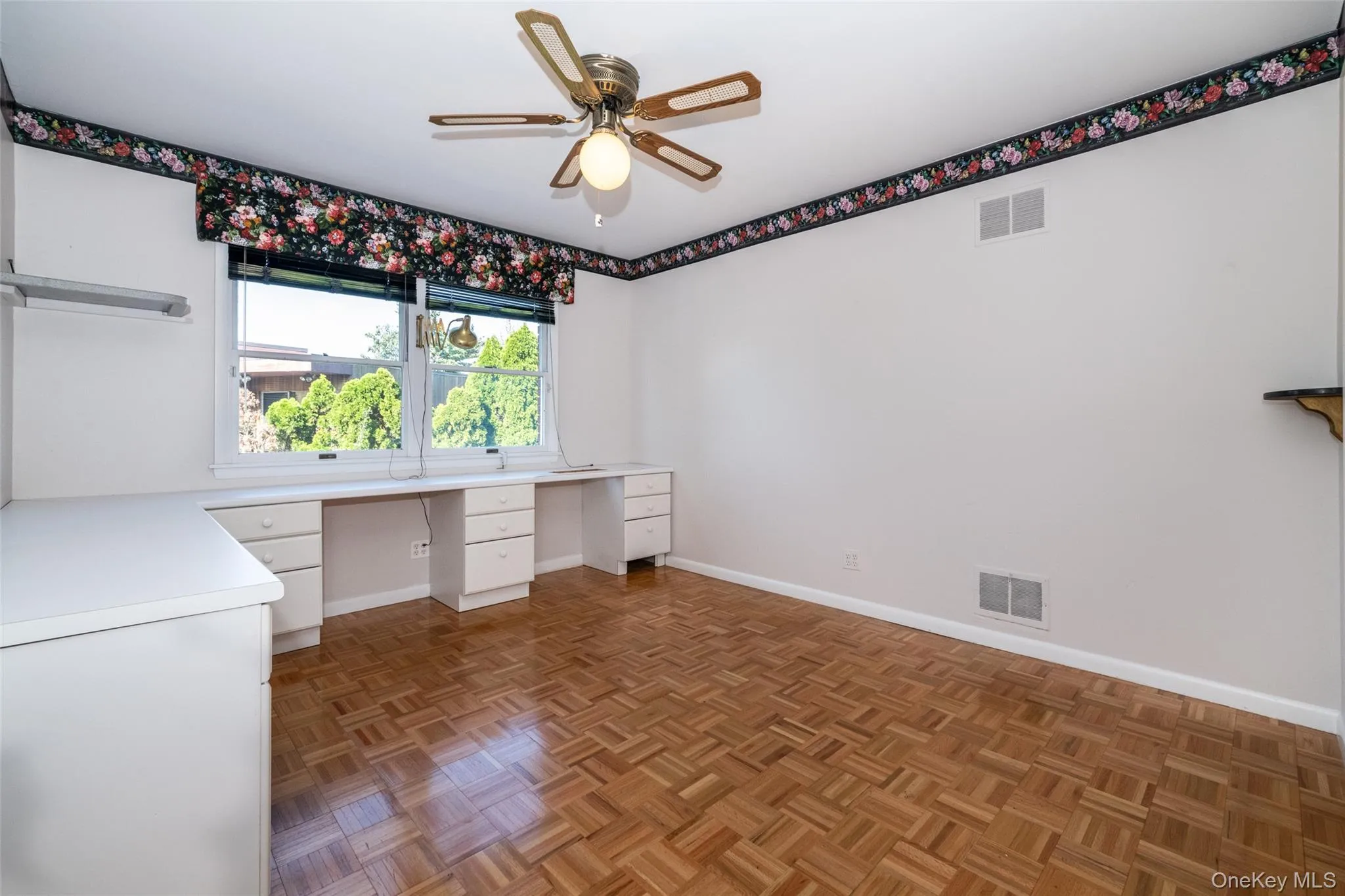 73 Kensington Oval, New Rochelle, NY, 5 Bedrooms Bedrooms, 12 Rooms Rooms,4 BathroomsBathrooms,Residential,For Rent,Kensington,0,1048871 73 Kensington Oval, New Rochelle, NY, 5 Bedrooms Bedrooms, 12 Rooms Rooms,4 BathroomsBathrooms,Residential,For Rent,Kensington,0,1048871