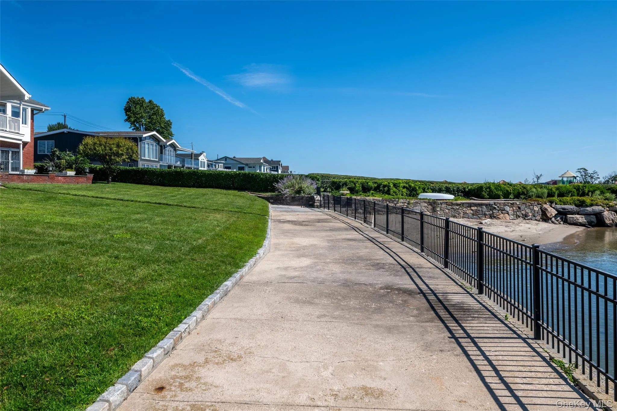 73 Kensington Oval, New Rochelle, NY, 5 Bedrooms Bedrooms, 12 Rooms Rooms,4 BathroomsBathrooms,Residential,For Rent,Kensington,0,1048871 73 Kensington Oval, New Rochelle, NY, 5 Bedrooms Bedrooms, 12 Rooms Rooms,4 BathroomsBathrooms,Residential,For Rent,Kensington,0,1048871