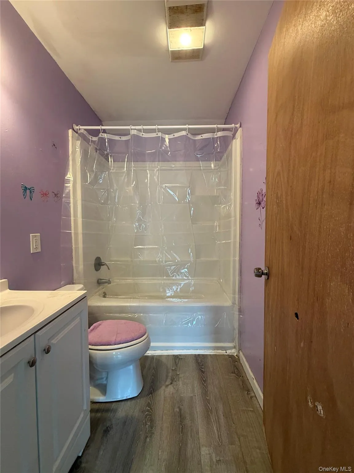 15 Caywood Place, Hyde Park, NY, 3 Bedrooms Bedrooms, 9 Rooms Rooms,2 BathroomsBathrooms,Residential,For Rent,Caywood,0,1048872 15 Caywood Place, Hyde Park, NY, 3 Bedrooms Bedrooms, 9 Rooms Rooms,2 BathroomsBathrooms,Residential,For Rent,Caywood,0,1048872