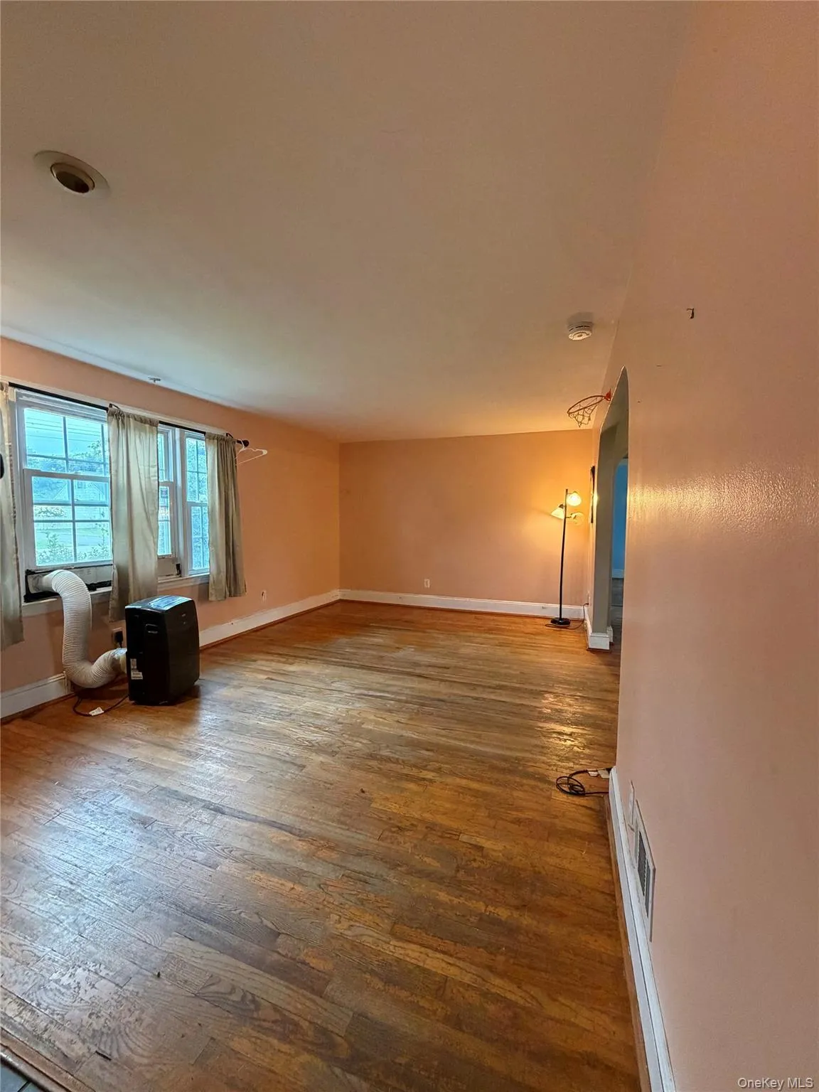 15 Caywood Place, Hyde Park, NY, 3 Bedrooms Bedrooms, 9 Rooms Rooms,2 BathroomsBathrooms,Residential,For Rent,Caywood,0,1048872 15 Caywood Place, Hyde Park, NY, 3 Bedrooms Bedrooms, 9 Rooms Rooms,2 BathroomsBathrooms,Residential,For Rent,Caywood,0,1048872