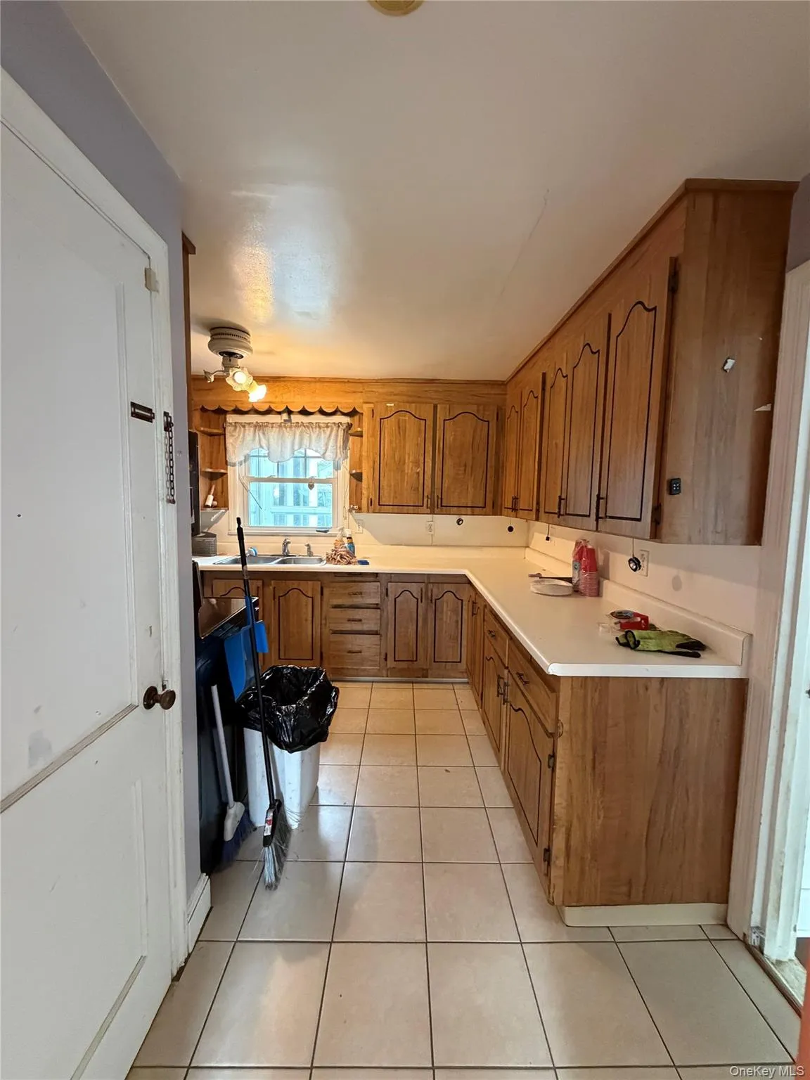 15 Caywood Place, Hyde Park, NY, 3 Bedrooms Bedrooms, 9 Rooms Rooms,2 BathroomsBathrooms,Residential,For Rent,Caywood,0,1048872 15 Caywood Place, Hyde Park, NY, 3 Bedrooms Bedrooms, 9 Rooms Rooms,2 BathroomsBathrooms,Residential,For Rent,Caywood,0,1048872