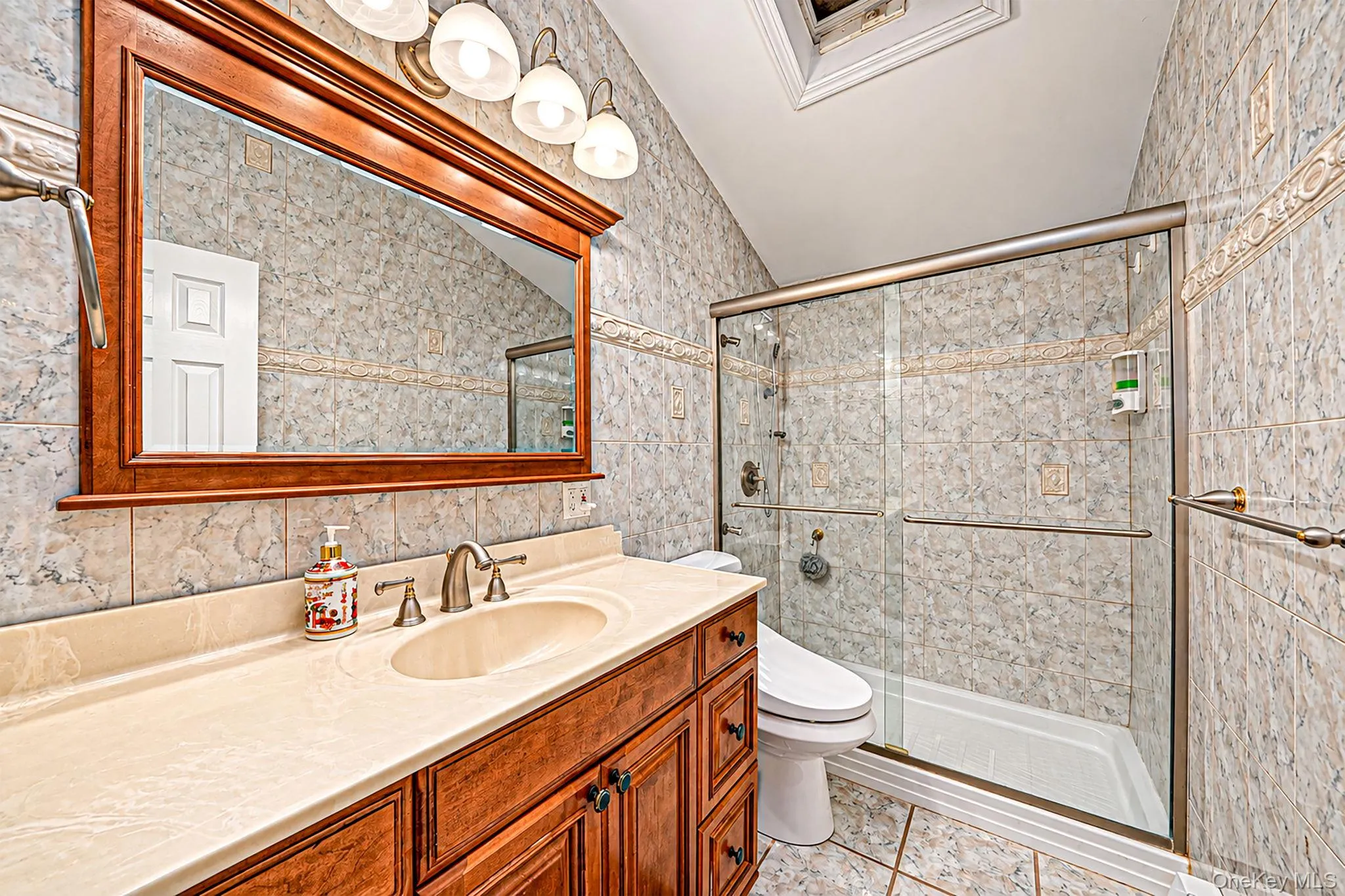 16 Bragg Drive, Brookhaven, NY, 5 Bedrooms Bedrooms, 12 Rooms Rooms,2 BathroomsBathrooms,Residential,For Rent,Bragg,0,1048873 16 Bragg Drive, Brookhaven, NY, 5 Bedrooms Bedrooms, 12 Rooms Rooms,2 BathroomsBathrooms,Residential,For Rent,Bragg,0,1048873