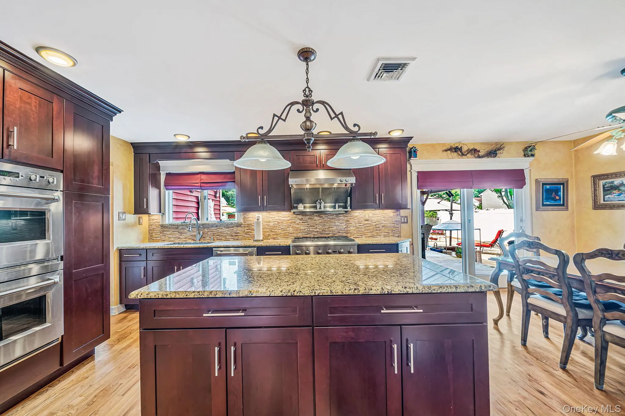 16 Bragg Drive, Brookhaven, NY, 5 Bedrooms Bedrooms, 12 Rooms Rooms,2 BathroomsBathrooms,Residential,For Rent,Bragg,0,1048873 16 Bragg Drive, Brookhaven, NY, 5 Bedrooms Bedrooms, 12 Rooms Rooms,2 BathroomsBathrooms,Residential,For Rent,Bragg,0,1048873