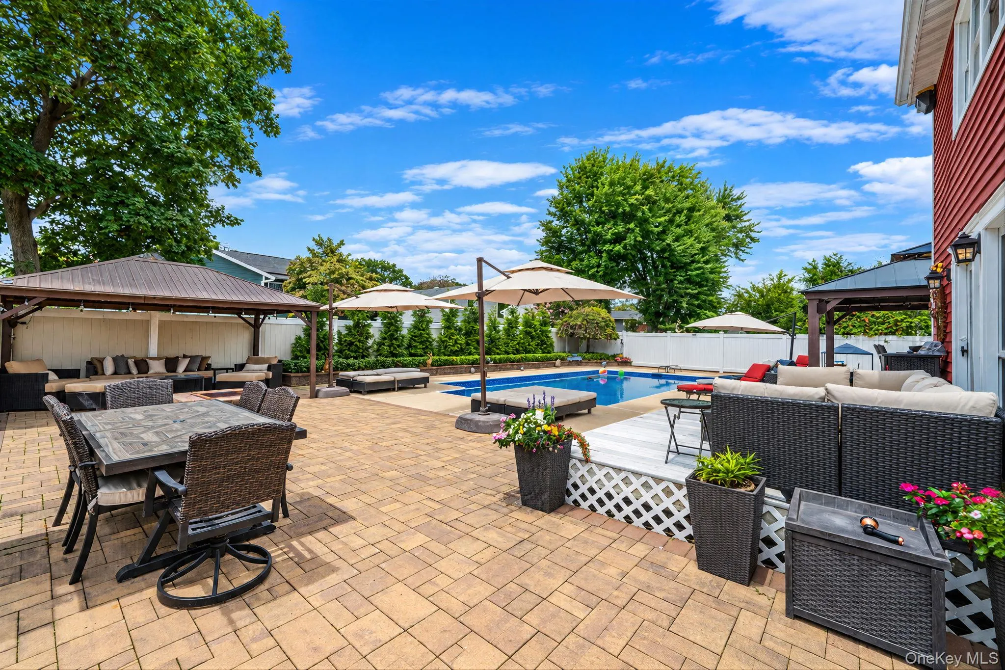 16 Bragg Drive, Brookhaven, NY, 5 Bedrooms Bedrooms, 12 Rooms Rooms,2 BathroomsBathrooms,Residential,For Rent,Bragg,0,1048873 16 Bragg Drive, Brookhaven, NY, 5 Bedrooms Bedrooms, 12 Rooms Rooms,2 BathroomsBathrooms,Residential,For Rent,Bragg,0,1048873