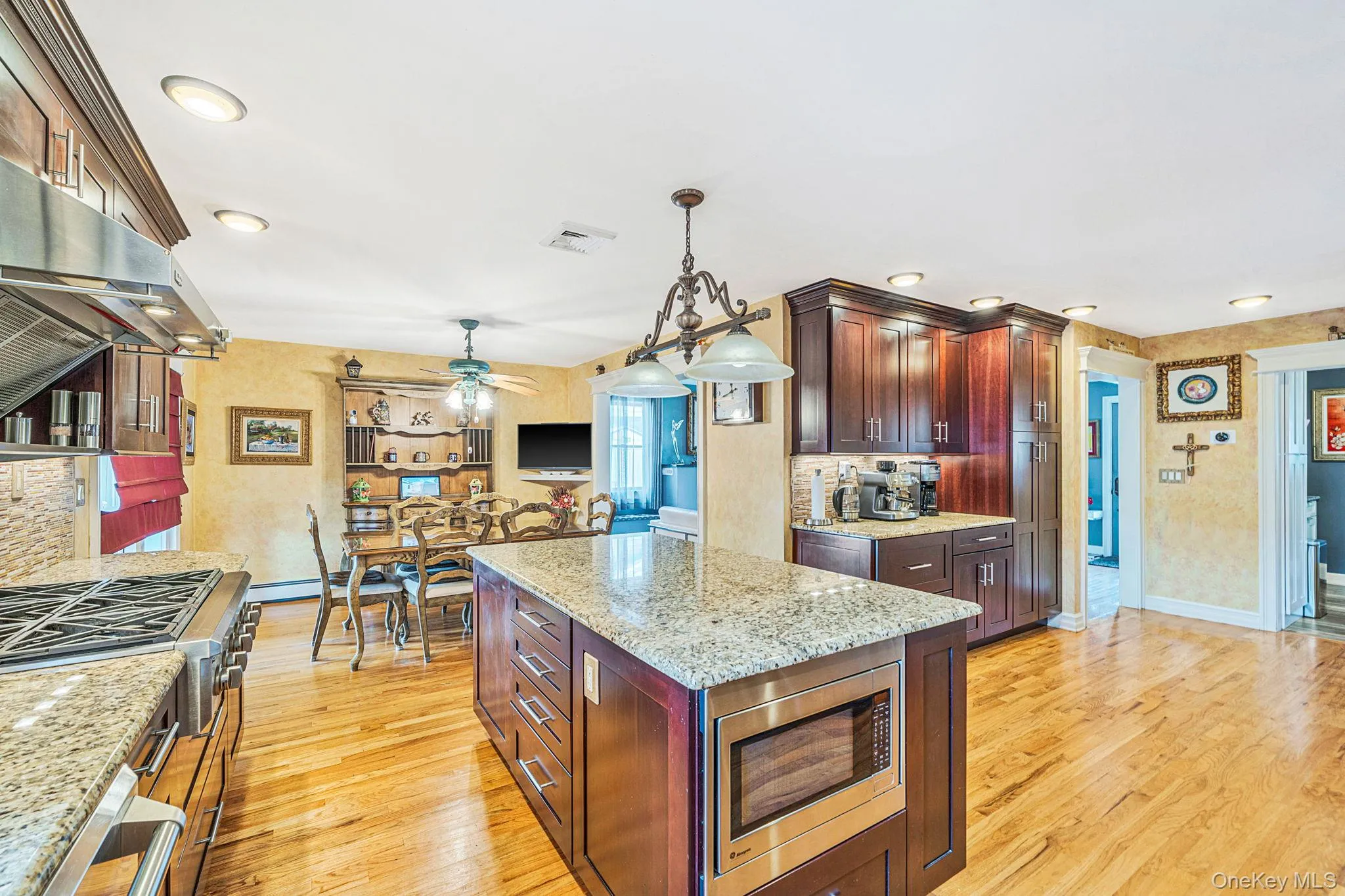 16 Bragg Drive, Brookhaven, NY, 5 Bedrooms Bedrooms, 12 Rooms Rooms,2 BathroomsBathrooms,Residential,For Rent,Bragg,0,1048873 16 Bragg Drive, Brookhaven, NY, 5 Bedrooms Bedrooms, 12 Rooms Rooms,2 BathroomsBathrooms,Residential,For Rent,Bragg,0,1048873