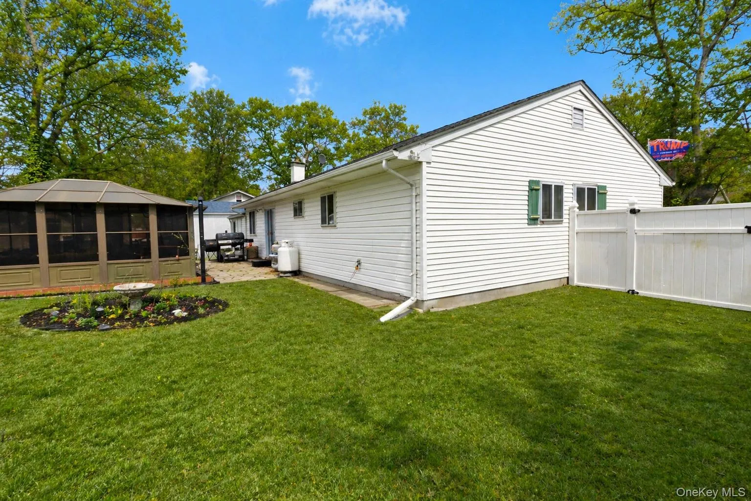 11 Seaford Road, Brookhaven, NY, 3 Bedrooms Bedrooms, 8 Rooms Rooms,2 BathroomsBathrooms,Residential,For Rent,Seaford,0,1048876 11 Seaford Road, Brookhaven, NY, 3 Bedrooms Bedrooms, 8 Rooms Rooms,2 BathroomsBathrooms,Residential,For Rent,Seaford,0,1048876