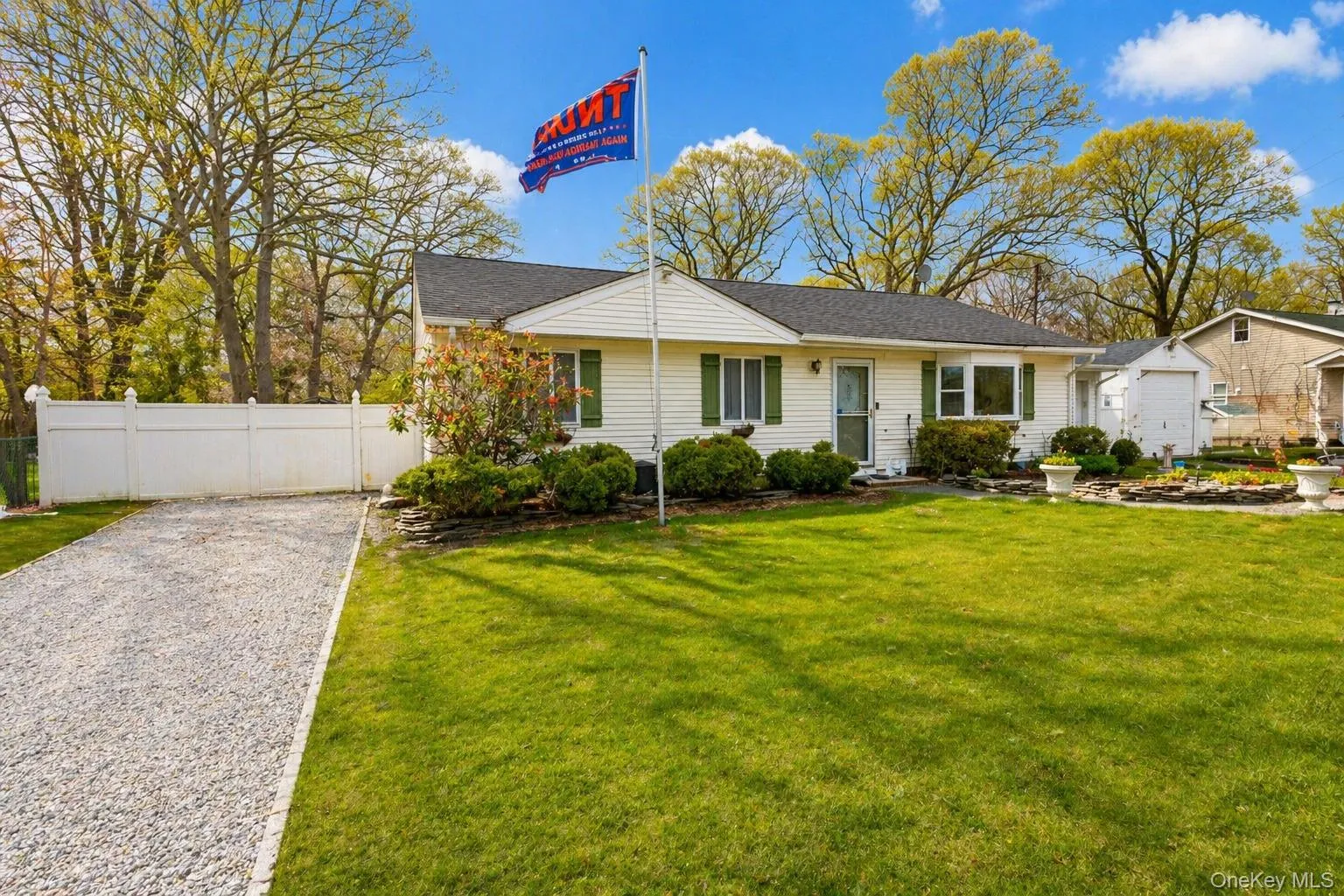11 Seaford Road, Brookhaven, NY, 3 Bedrooms Bedrooms, 8 Rooms Rooms,2 BathroomsBathrooms,Residential,For Rent,Seaford,0,1048876 11 Seaford Road, Brookhaven, NY, 3 Bedrooms Bedrooms, 8 Rooms Rooms,2 BathroomsBathrooms,Residential,For Rent,Seaford,0,1048876