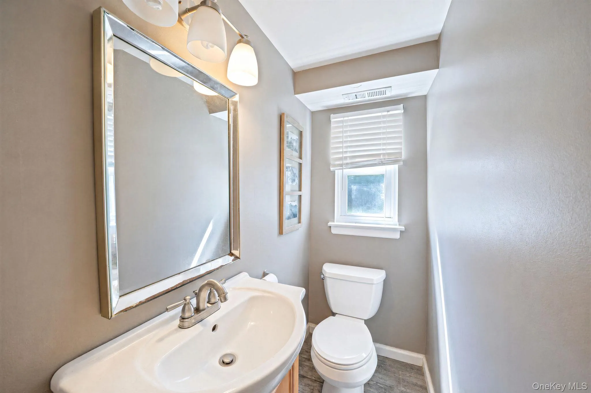 6 Otsego Place, Huntington, NY, 4 Bedrooms Bedrooms, 9 Rooms Rooms,1 BathroomBathrooms,Residential,For Rent,Otsego,0,1048882 6 Otsego Place, Huntington, NY, 4 Bedrooms Bedrooms, 9 Rooms Rooms,1 BathroomBathrooms,Residential,For Rent,Otsego,0,1048882