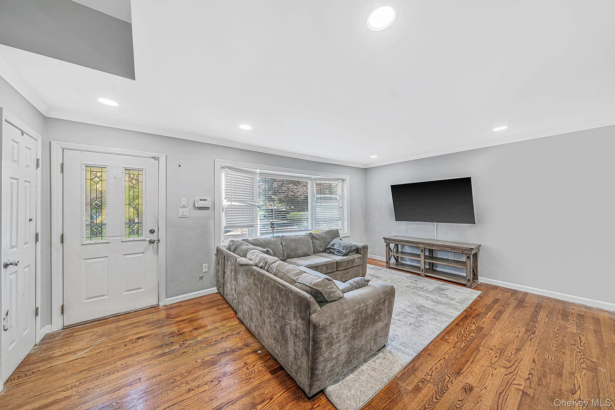 6 Otsego Place, Huntington, NY, 4 Bedrooms Bedrooms, 9 Rooms Rooms,1 BathroomBathrooms,Residential,For Rent,Otsego,0,1048882 6 Otsego Place, Huntington, NY, 4 Bedrooms Bedrooms, 9 Rooms Rooms,1 BathroomBathrooms,Residential,For Rent,Otsego,0,1048882