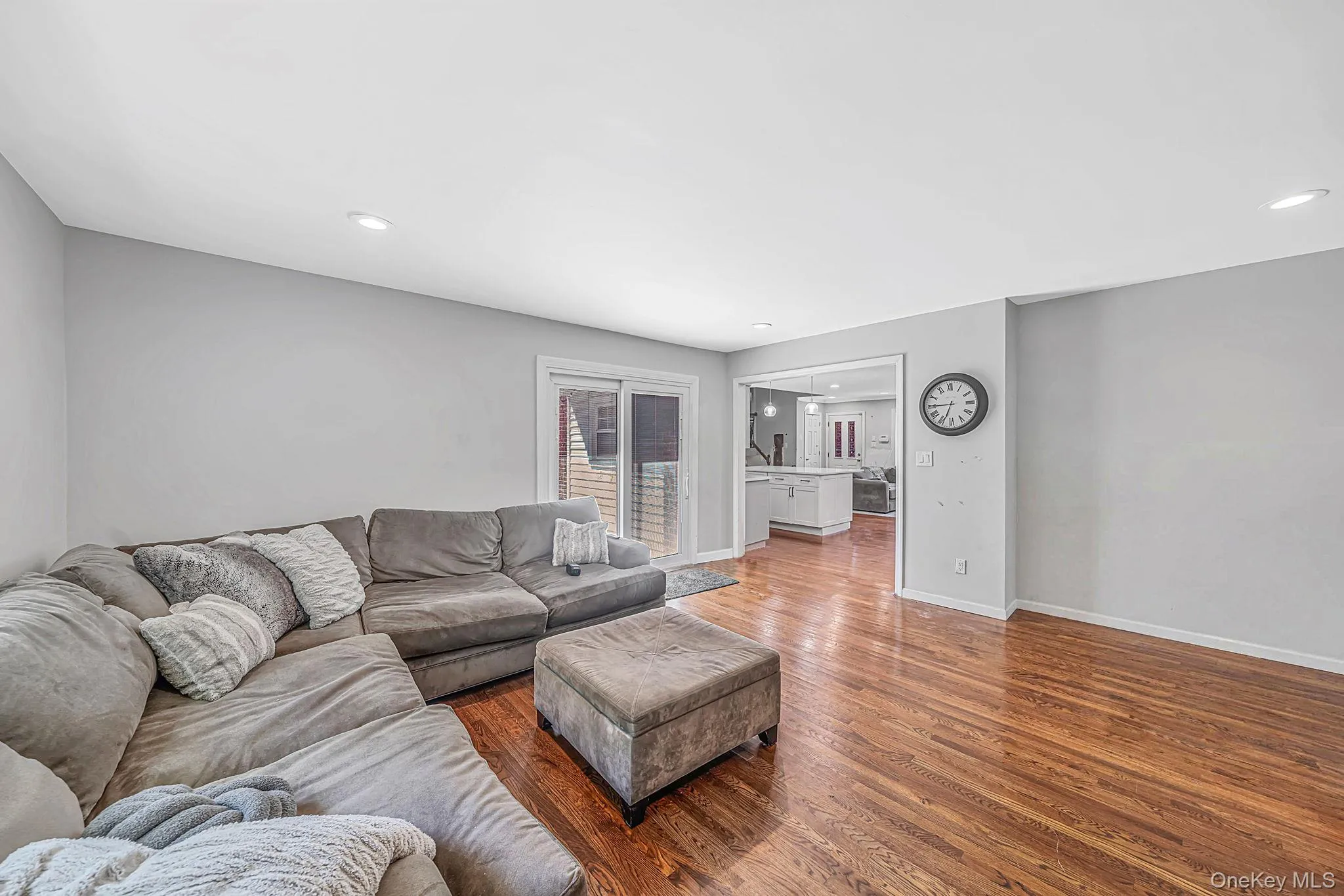 6 Otsego Place, Huntington, NY, 4 Bedrooms Bedrooms, 9 Rooms Rooms,1 BathroomBathrooms,Residential,For Rent,Otsego,0,1048882 6 Otsego Place, Huntington, NY, 4 Bedrooms Bedrooms, 9 Rooms Rooms,1 BathroomBathrooms,Residential,For Rent,Otsego,0,1048882
