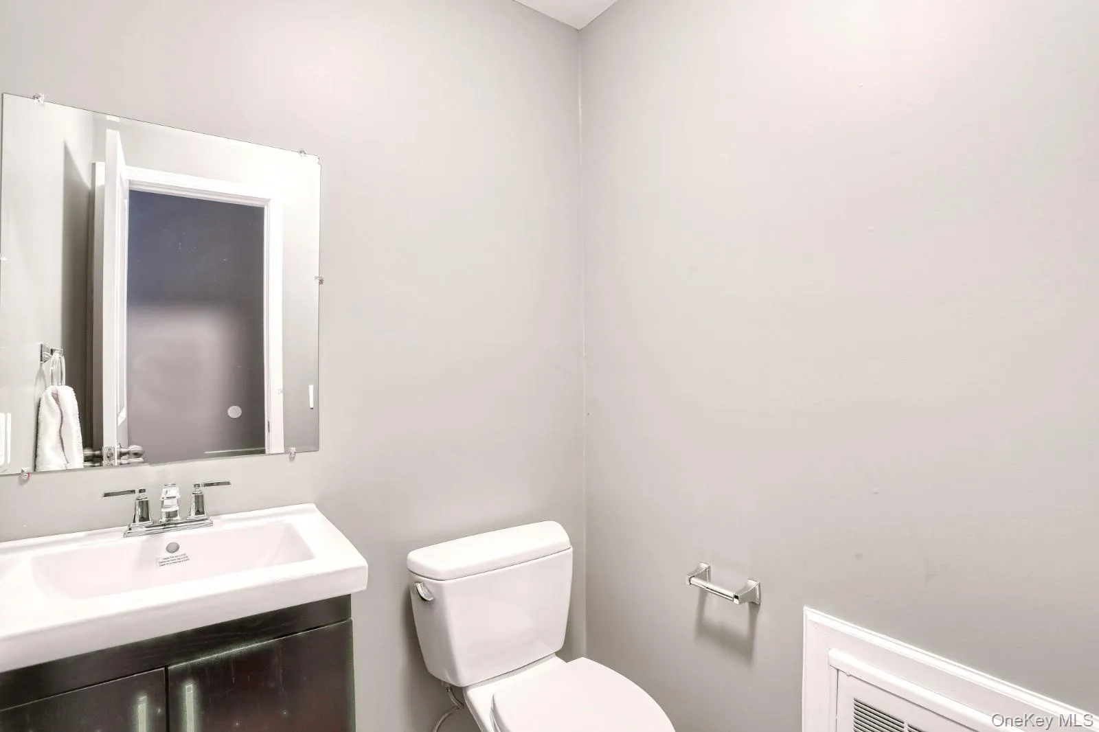 2 Greg Sikorsky Drive, Ramapo, NY, 5 Bedrooms Bedrooms, 14 Rooms Rooms,3 BathroomsBathrooms,Residential,For Rent,Greg Sikorsky,0,1048887 2 Greg Sikorsky Drive, Ramapo, NY, 5 Bedrooms Bedrooms, 14 Rooms Rooms,3 BathroomsBathrooms,Residential,For Rent,Greg Sikorsky,0,1048887