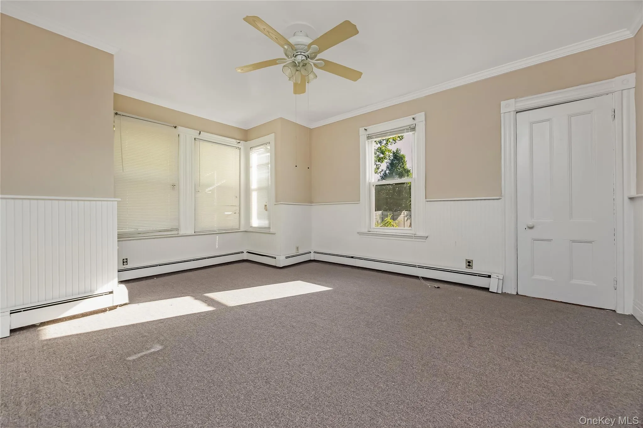 86 Union Avenue, Islip, NY, 3 Bedrooms Bedrooms, 6 Rooms Rooms,1 BathroomBathrooms,Residential,For Rent,Union,0,1048892 86 Union Avenue, Islip, NY, 3 Bedrooms Bedrooms, 6 Rooms Rooms,1 BathroomBathrooms,Residential,For Rent,Union,0,1048892