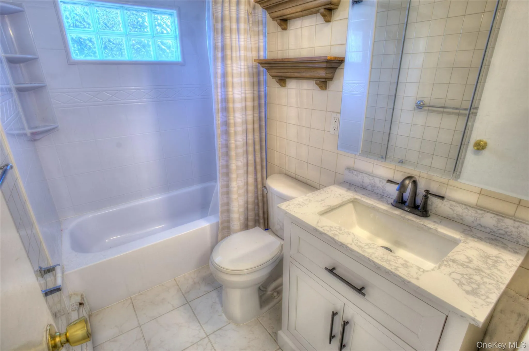 49 Radcliff Avenue, North Hempstead, NY, 4 Bedrooms Bedrooms, 5 Rooms Rooms,1 BathroomBathrooms,Residential,For Rent,Radcliff,0,1048894 49 Radcliff Avenue, North Hempstead, NY, 4 Bedrooms Bedrooms, 5 Rooms Rooms,1 BathroomBathrooms,Residential,For Rent,Radcliff,0,1048894