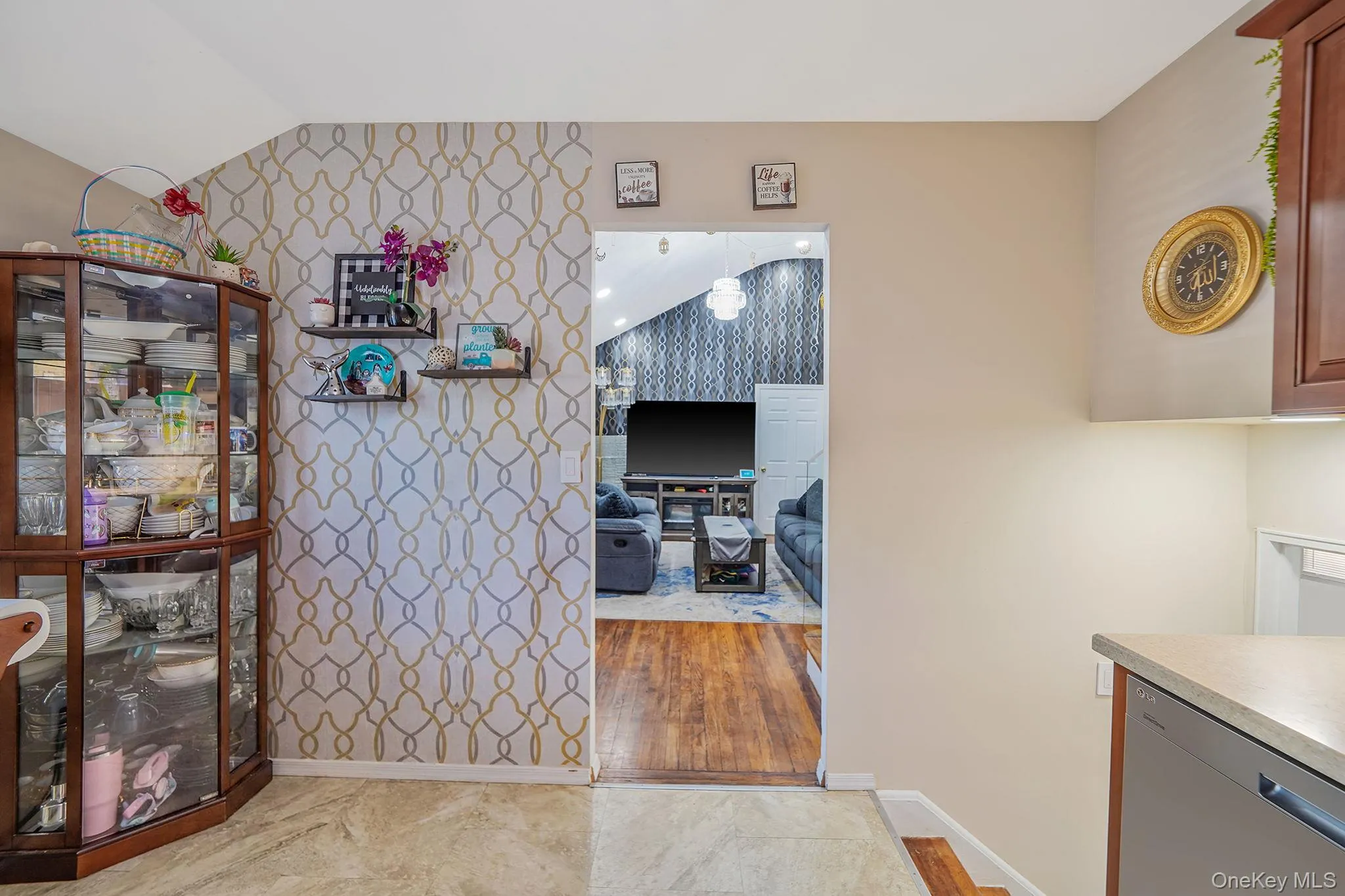 39 Superior Street, Brookhaven, NY, 3 Bedrooms Bedrooms, 9 Rooms Rooms,2 BathroomsBathrooms,Residential,For Rent,Superior,0,1048895 39 Superior Street, Brookhaven, NY, 3 Bedrooms Bedrooms, 9 Rooms Rooms,2 BathroomsBathrooms,Residential,For Rent,Superior,0,1048895