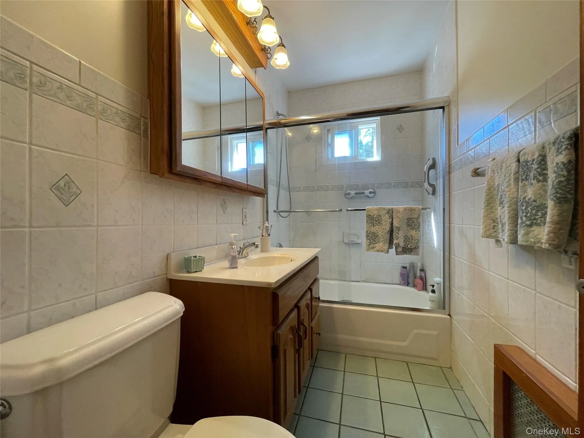 361 Clinton Avenue, Babylon, NY, 4 Bedrooms Bedrooms, 8 Rooms Rooms,1 BathroomBathrooms,Residential,For Rent,Clinton,0,1048896 361 Clinton Avenue, Babylon, NY, 4 Bedrooms Bedrooms, 8 Rooms Rooms,1 BathroomBathrooms,Residential,For Rent,Clinton,0,1048896