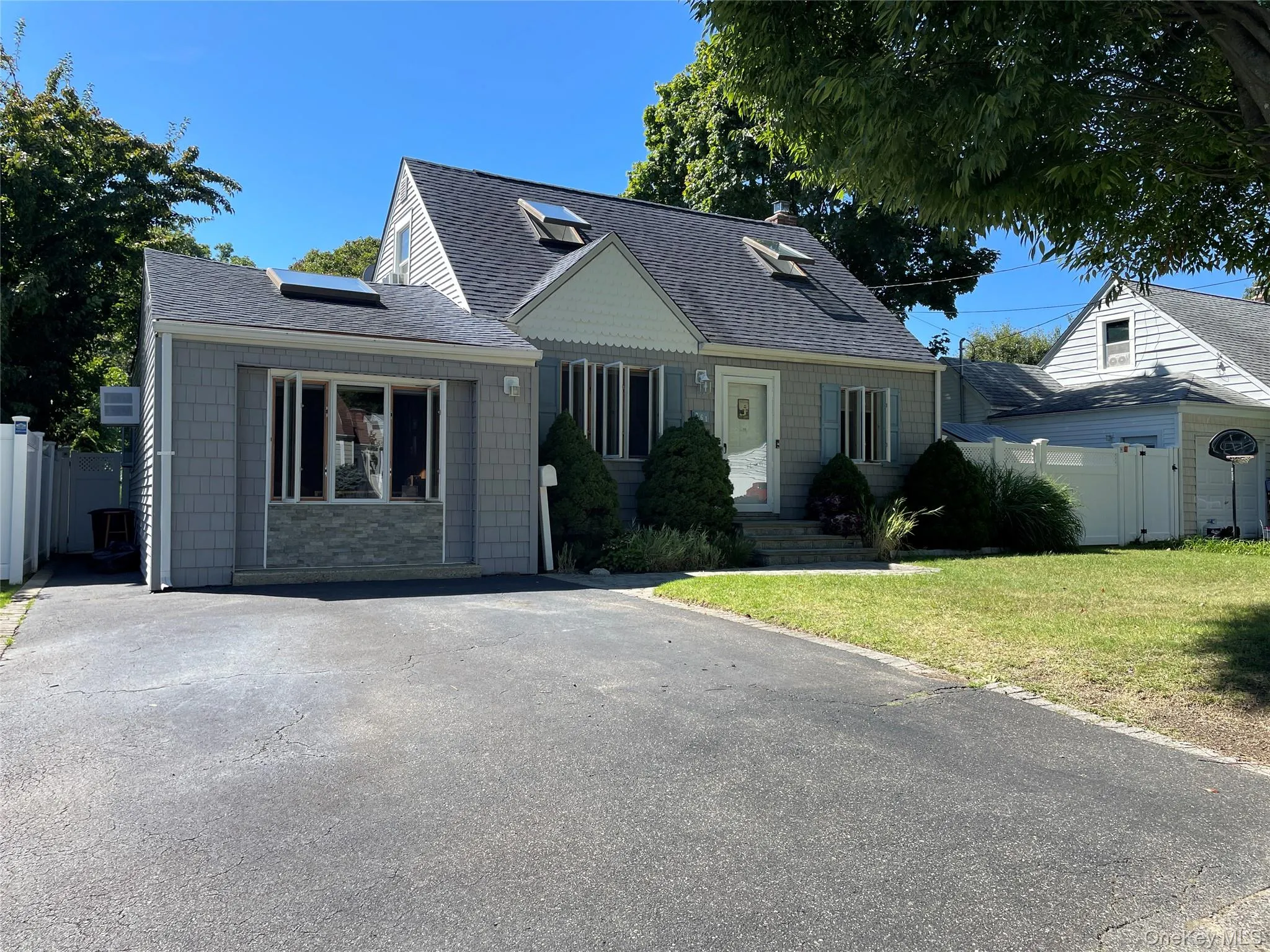 361 Clinton Avenue, Babylon, NY, 4 Bedrooms Bedrooms, 8 Rooms Rooms,1 BathroomBathrooms,Residential,For Rent,Clinton,0,1048896 361 Clinton Avenue, Babylon, NY, 4 Bedrooms Bedrooms, 8 Rooms Rooms,1 BathroomBathrooms,Residential,For Rent,Clinton,0,1048896