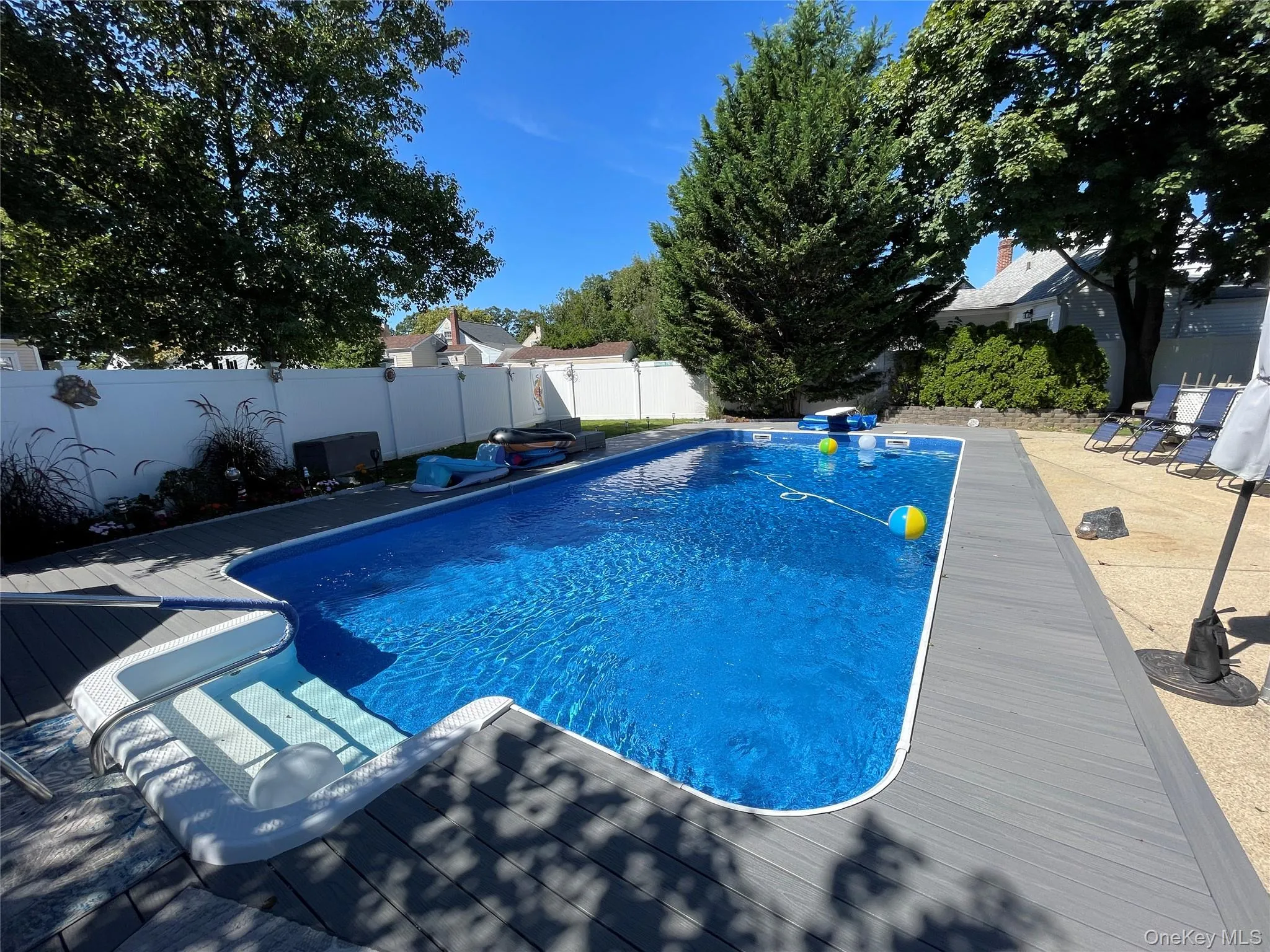 361 Clinton Avenue, Babylon, NY, 4 Bedrooms Bedrooms, 8 Rooms Rooms,1 BathroomBathrooms,Residential,For Rent,Clinton,0,1048896 361 Clinton Avenue, Babylon, NY, 4 Bedrooms Bedrooms, 8 Rooms Rooms,1 BathroomBathrooms,Residential,For Rent,Clinton,0,1048896