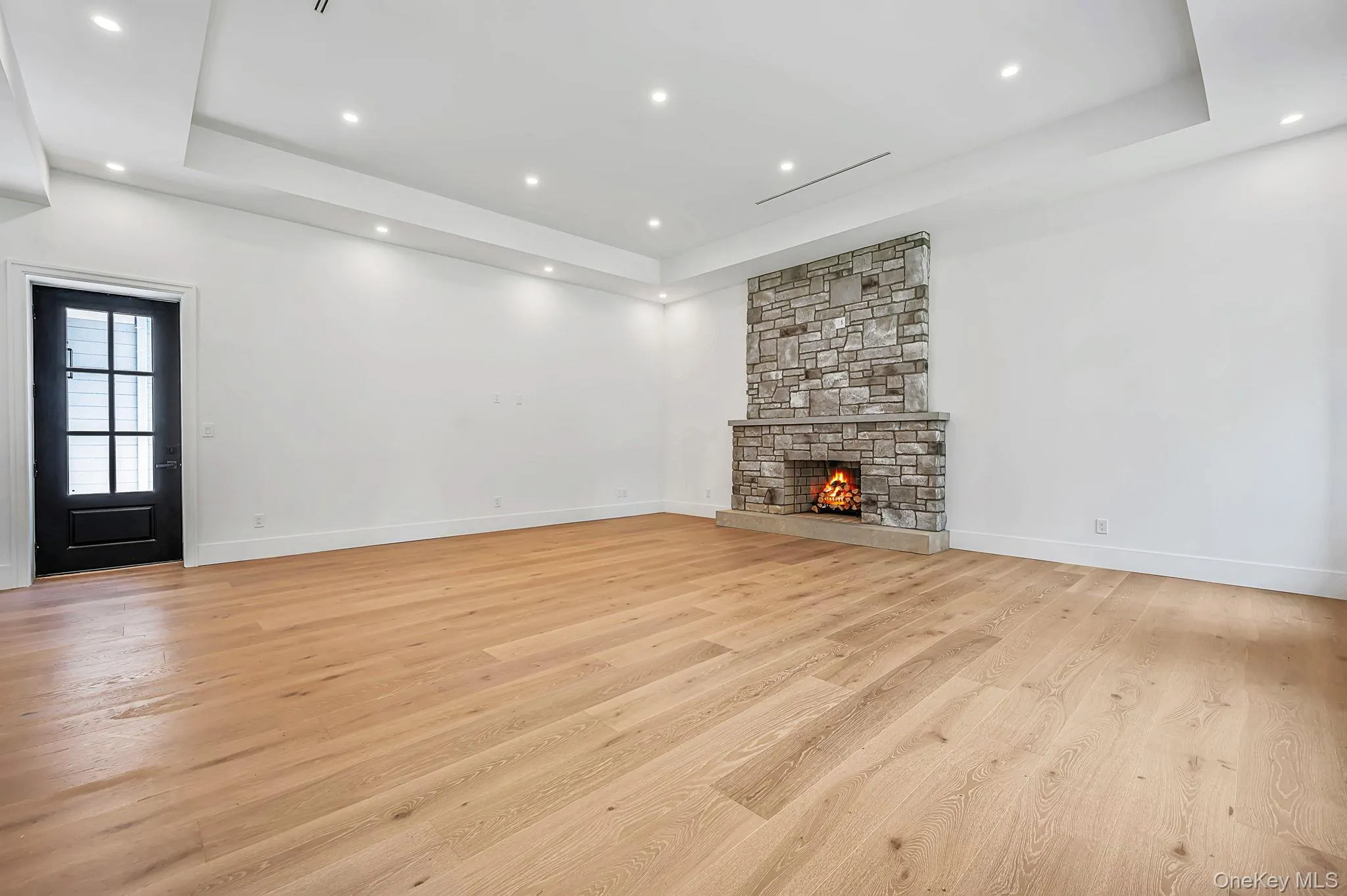 523 Long Beach Road, Smithtown, NY, 6 Bedrooms Bedrooms, 16 Rooms Rooms,5 BathroomsBathrooms,Residential,For Rent,Long Beach,0,1048898 523 Long Beach Road, Smithtown, NY, 6 Bedrooms Bedrooms, 16 Rooms Rooms,5 BathroomsBathrooms,Residential,For Rent,Long Beach,0,1048898
