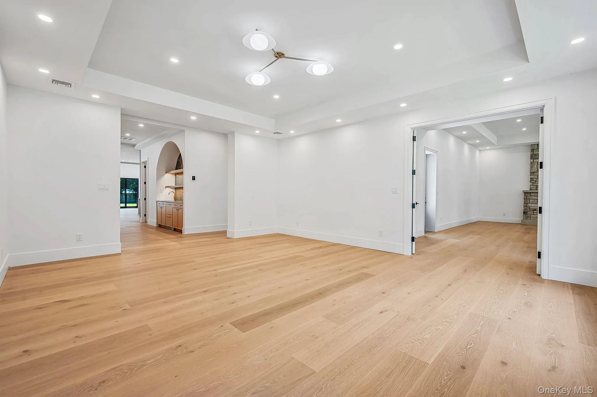 523 Long Beach Road, Smithtown, NY, 6 Bedrooms Bedrooms, 16 Rooms Rooms,5 BathroomsBathrooms,Residential,For Rent,Long Beach,0,1048898 523 Long Beach Road, Smithtown, NY, 6 Bedrooms Bedrooms, 16 Rooms Rooms,5 BathroomsBathrooms,Residential,For Rent,Long Beach,0,1048898