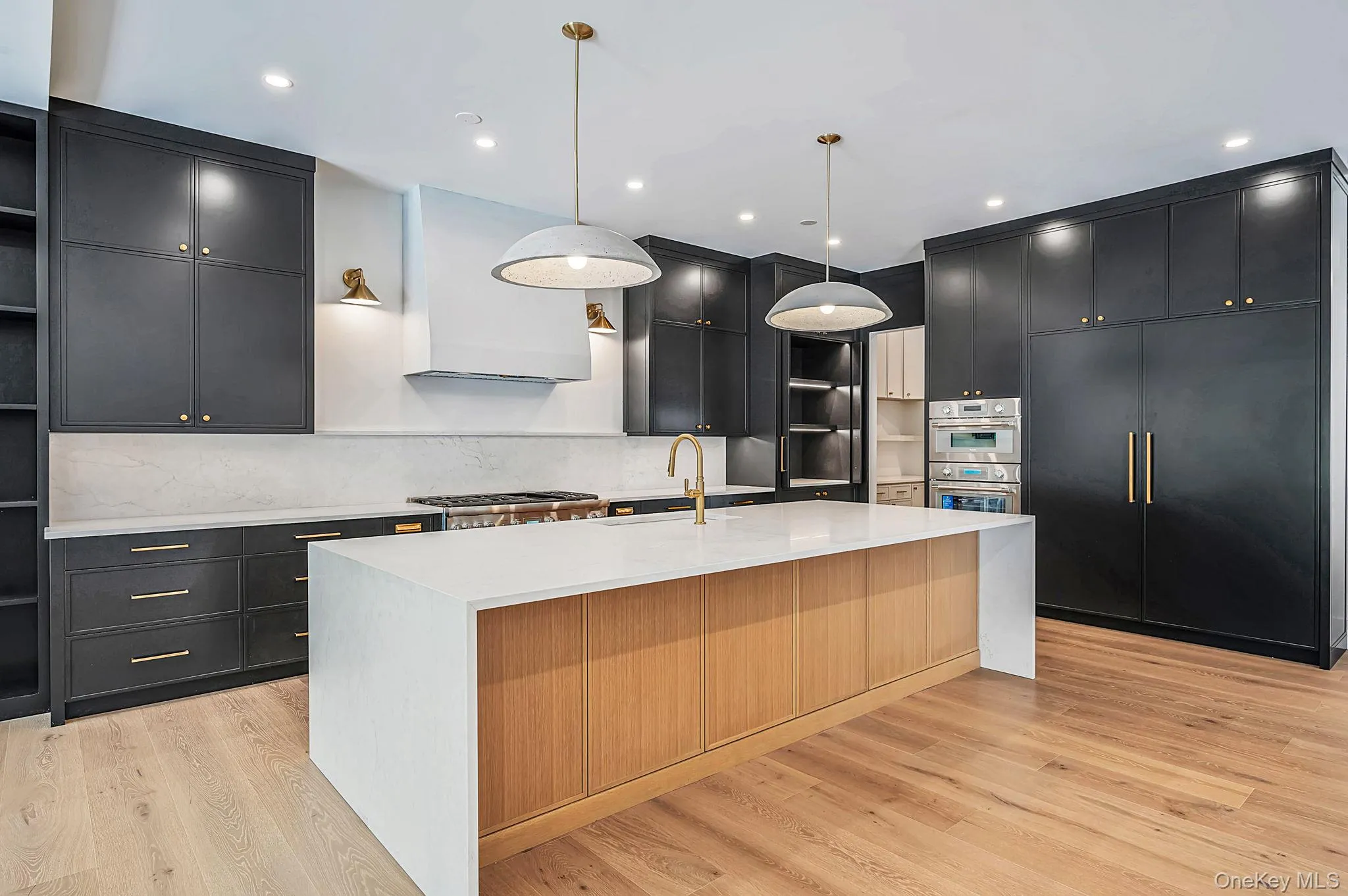 523 Long Beach Road, Smithtown, NY, 6 Bedrooms Bedrooms, 16 Rooms Rooms,5 BathroomsBathrooms,Residential,For Rent,Long Beach,0,1048898 523 Long Beach Road, Smithtown, NY, 6 Bedrooms Bedrooms, 16 Rooms Rooms,5 BathroomsBathrooms,Residential,For Rent,Long Beach,0,1048898