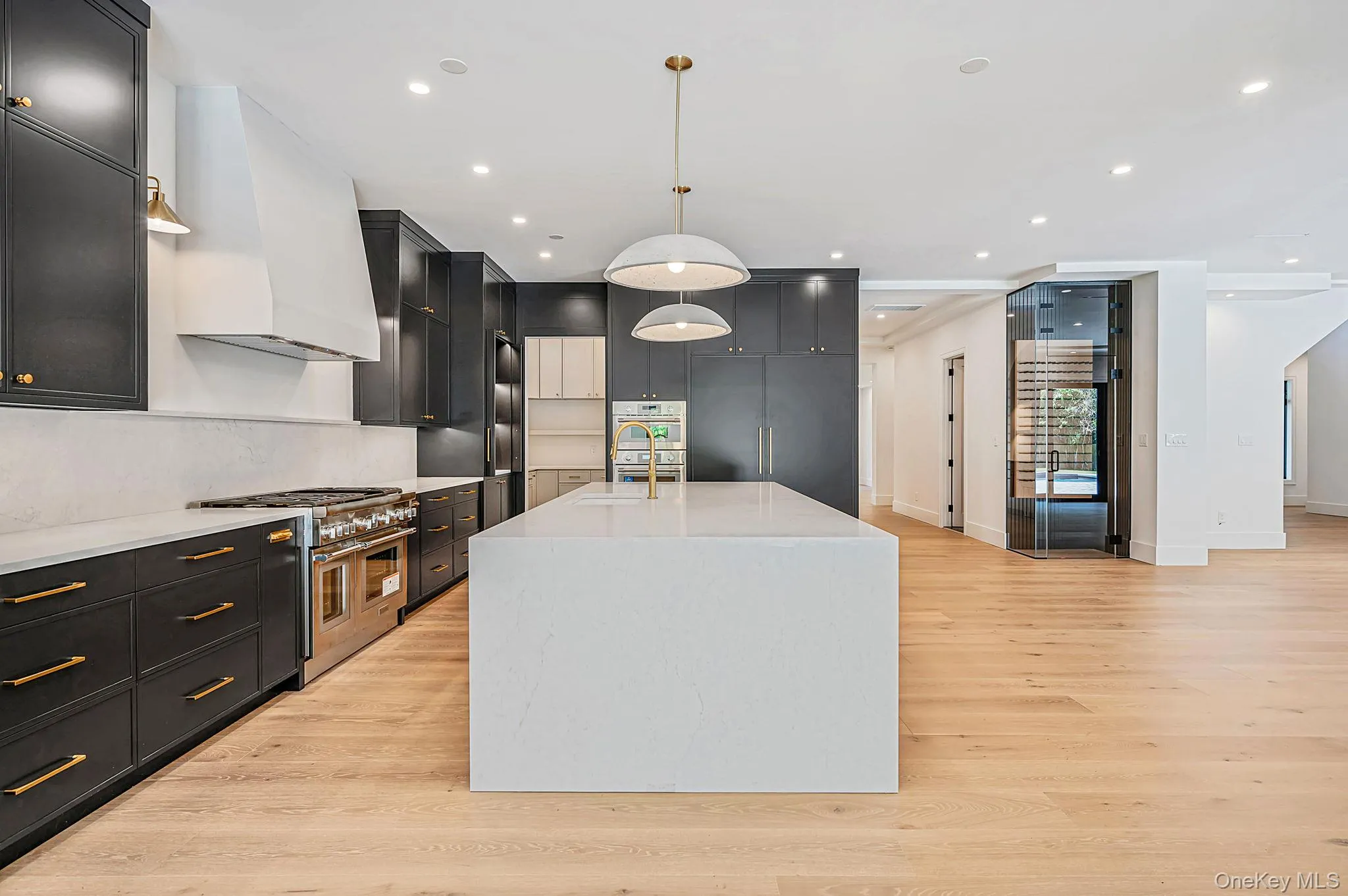 523 Long Beach Road, Smithtown, NY, 6 Bedrooms Bedrooms, 16 Rooms Rooms,5 BathroomsBathrooms,Residential,For Rent,Long Beach,0,1048898 523 Long Beach Road, Smithtown, NY, 6 Bedrooms Bedrooms, 16 Rooms Rooms,5 BathroomsBathrooms,Residential,For Rent,Long Beach,0,1048898