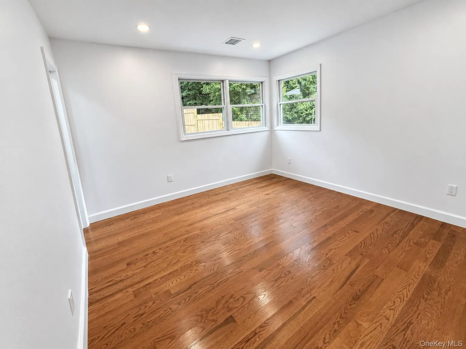 82 Ocean Avenue, Huntington, NY, 3 Bedrooms Bedrooms, 7 Rooms Rooms,2 BathroomsBathrooms,Residential,For Rent,Ocean,0,1048899 82 Ocean Avenue, Huntington, NY, 3 Bedrooms Bedrooms, 7 Rooms Rooms,2 BathroomsBathrooms,Residential,For Rent,Ocean,0,1048899