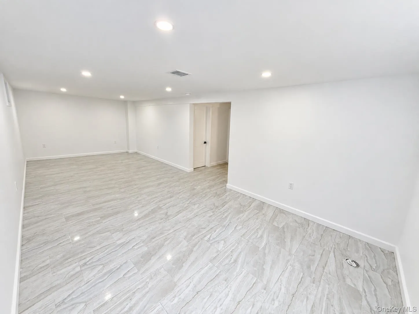 82 Ocean Avenue, Huntington, NY, 3 Bedrooms Bedrooms, 7 Rooms Rooms,2 BathroomsBathrooms,Residential,For Rent,Ocean,0,1048899 82 Ocean Avenue, Huntington, NY, 3 Bedrooms Bedrooms, 7 Rooms Rooms,2 BathroomsBathrooms,Residential,For Rent,Ocean,0,1048899