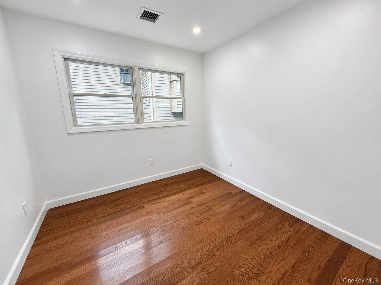 82 Ocean Avenue, Huntington, NY, 3 Bedrooms Bedrooms, 7 Rooms Rooms,2 BathroomsBathrooms,Residential,For Rent,Ocean,0,1048899 82 Ocean Avenue, Huntington, NY, 3 Bedrooms Bedrooms, 7 Rooms Rooms,2 BathroomsBathrooms,Residential,For Rent,Ocean,0,1048899