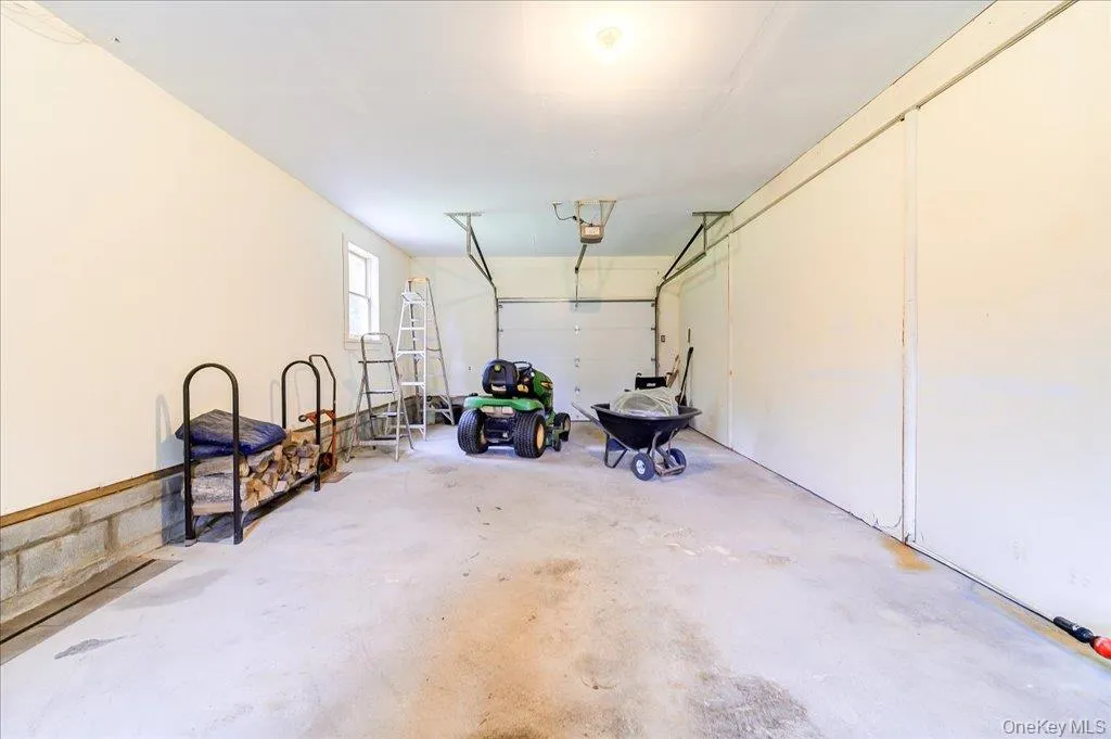 38 Nine Partners Road, Clinton, NY, 8 Bedrooms Bedrooms, 16 Rooms Rooms,4 BathroomsBathrooms,Residential,For Rent,Nine Partners,0,1048900 38 Nine Partners Road, Clinton, NY, 8 Bedrooms Bedrooms, 16 Rooms Rooms,4 BathroomsBathrooms,Residential,For Rent,Nine Partners,0,1048900