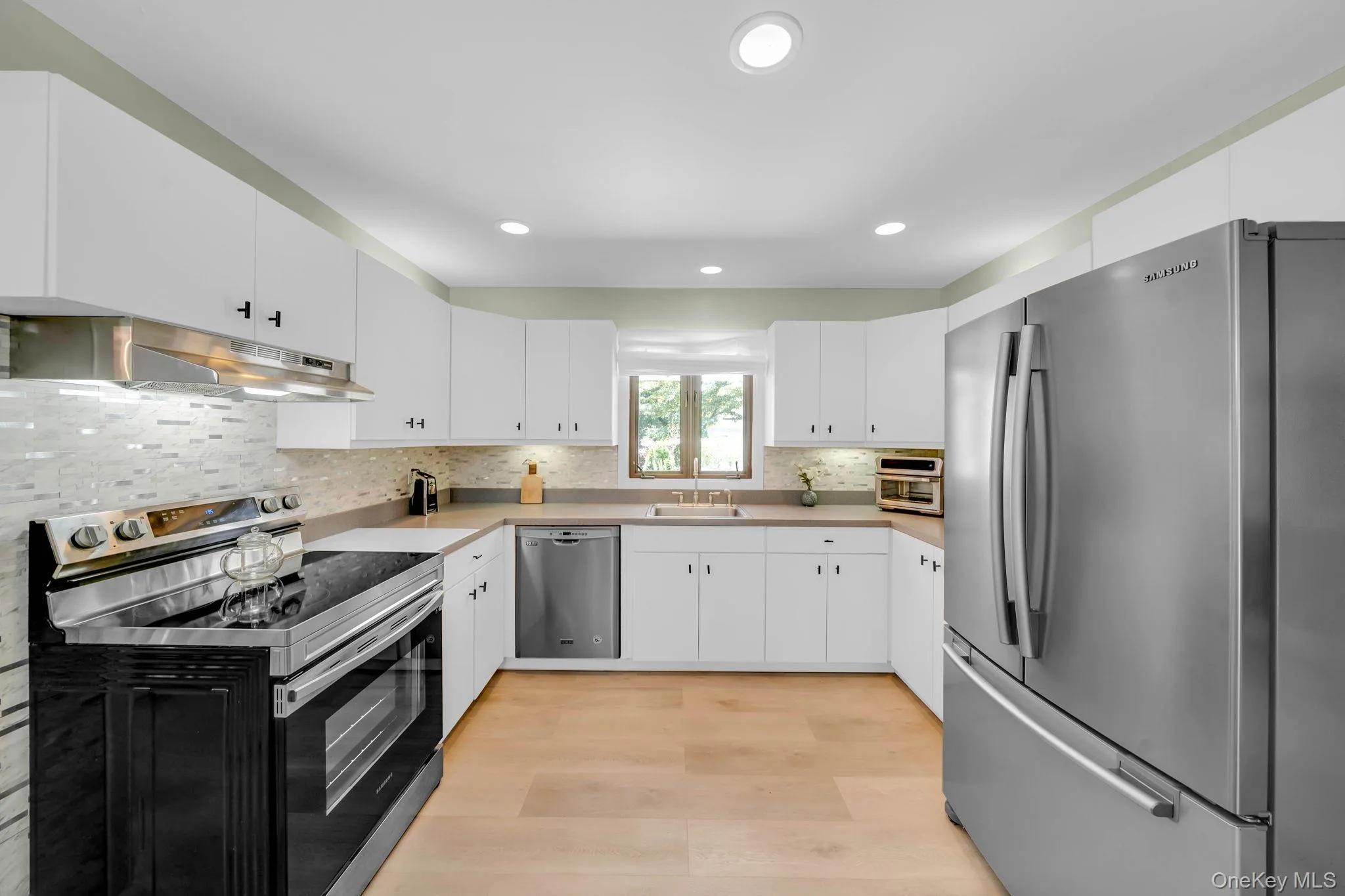1011 Old Town Road, Brookhaven, NY, 3 Bedrooms Bedrooms, 9 Rooms Rooms,2 BathroomsBathrooms,Residential,For Rent,Old Town,0,1048902 1011 Old Town Road, Brookhaven, NY, 3 Bedrooms Bedrooms, 9 Rooms Rooms,2 BathroomsBathrooms,Residential,For Rent,Old Town,0,1048902
