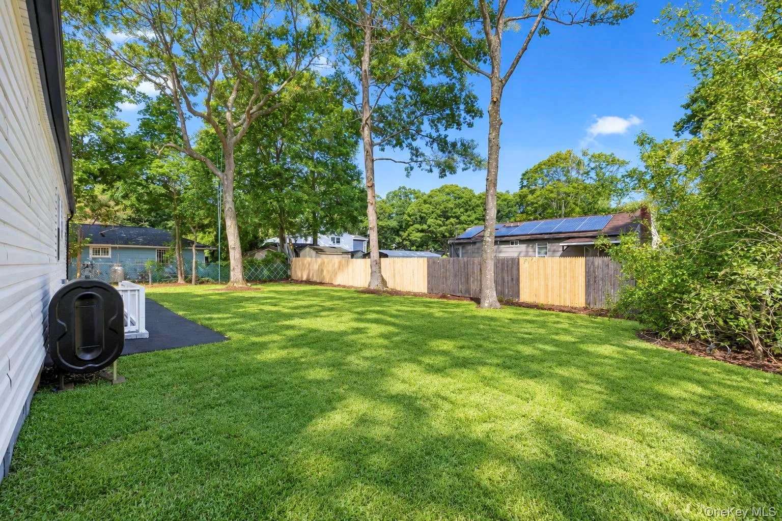 11 1st Place, Brookhaven, NY, 5 Bedrooms Bedrooms, 12 Rooms Rooms,4 BathroomsBathrooms,Residential,For Rent,1st,0,1048905 11 1st Place, Brookhaven, NY, 5 Bedrooms Bedrooms, 12 Rooms Rooms,4 BathroomsBathrooms,Residential,For Rent,1st,0,1048905