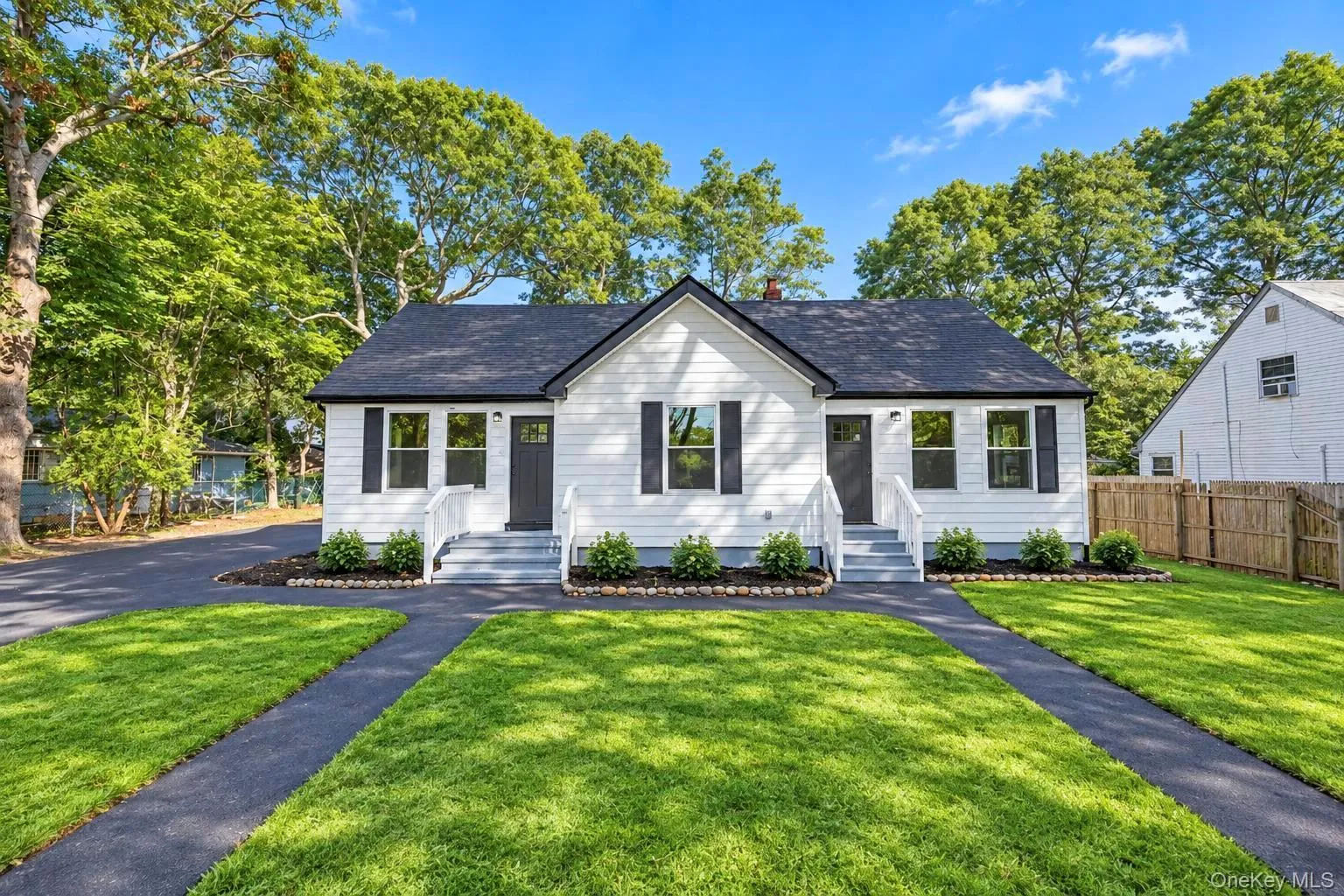 11 1st Place, Brookhaven, NY, 5 Bedrooms Bedrooms, 12 Rooms Rooms,4 BathroomsBathrooms,Residential,For Rent,1st,0,1048905 11 1st Place, Brookhaven, NY, 5 Bedrooms Bedrooms, 12 Rooms Rooms,4 BathroomsBathrooms,Residential,For Rent,1st,0,1048905