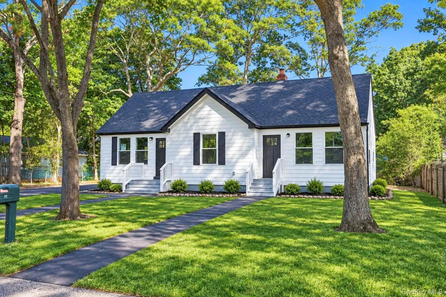 11 1st Place, Brookhaven, NY, 5 Bedrooms Bedrooms, 12 Rooms Rooms,4 BathroomsBathrooms,Residential,For Rent,1st,0,1048905 11 1st Place, Brookhaven, NY, 5 Bedrooms Bedrooms, 12 Rooms Rooms,4 BathroomsBathrooms,Residential,For Rent,1st,0,1048905