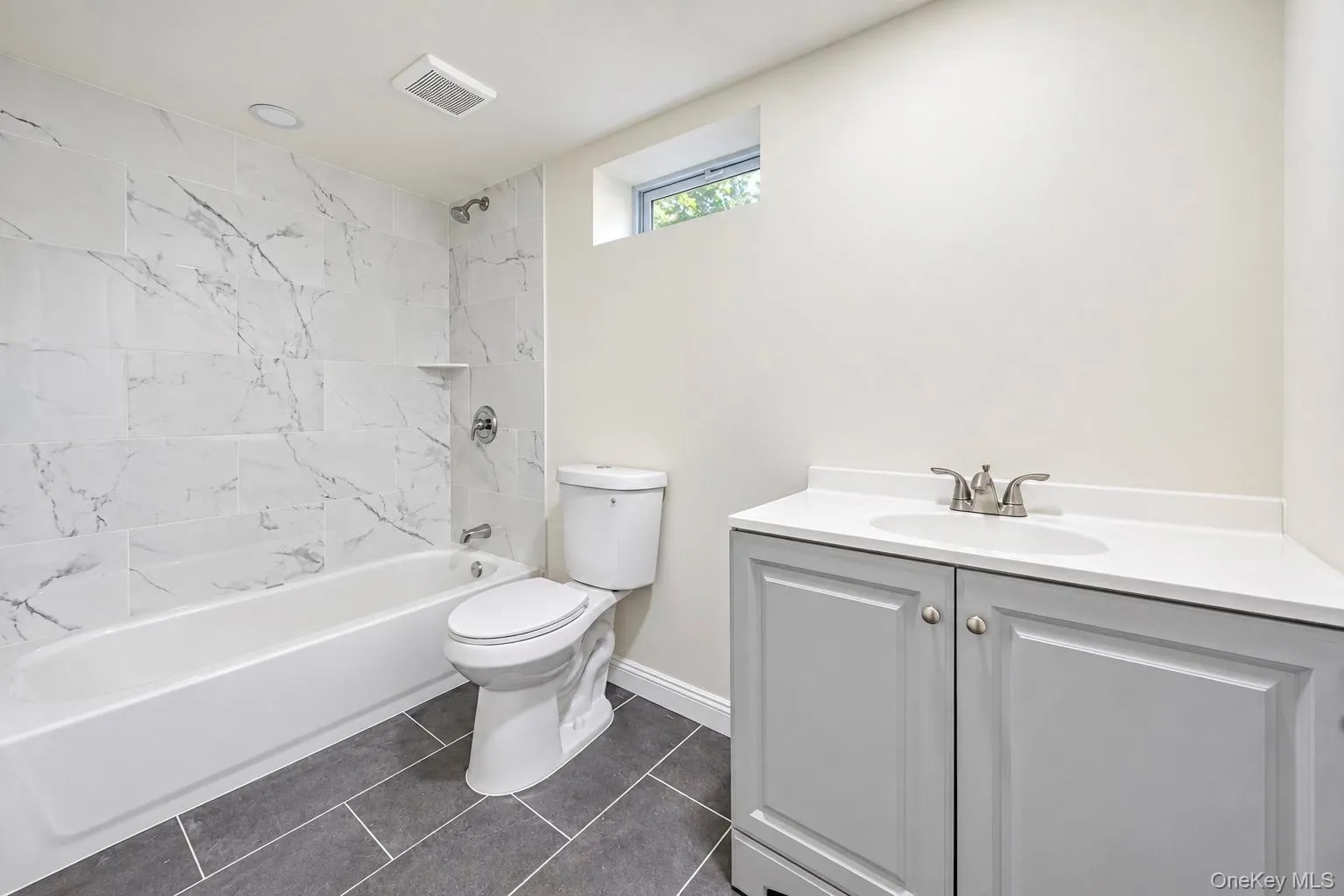 11 1st Place, Brookhaven, NY, 5 Bedrooms Bedrooms, 12 Rooms Rooms,4 BathroomsBathrooms,Residential,For Rent,1st,0,1048905 11 1st Place, Brookhaven, NY, 5 Bedrooms Bedrooms, 12 Rooms Rooms,4 BathroomsBathrooms,Residential,For Rent,1st,0,1048905